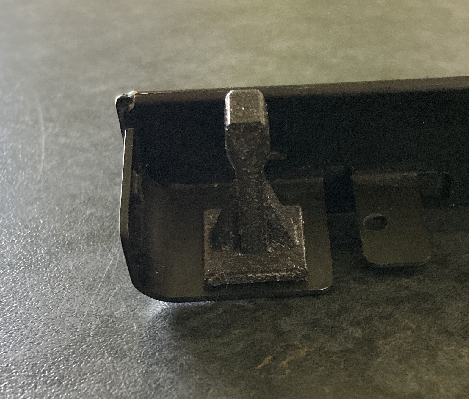 Lian-Li PC-B25F Panel Clip
