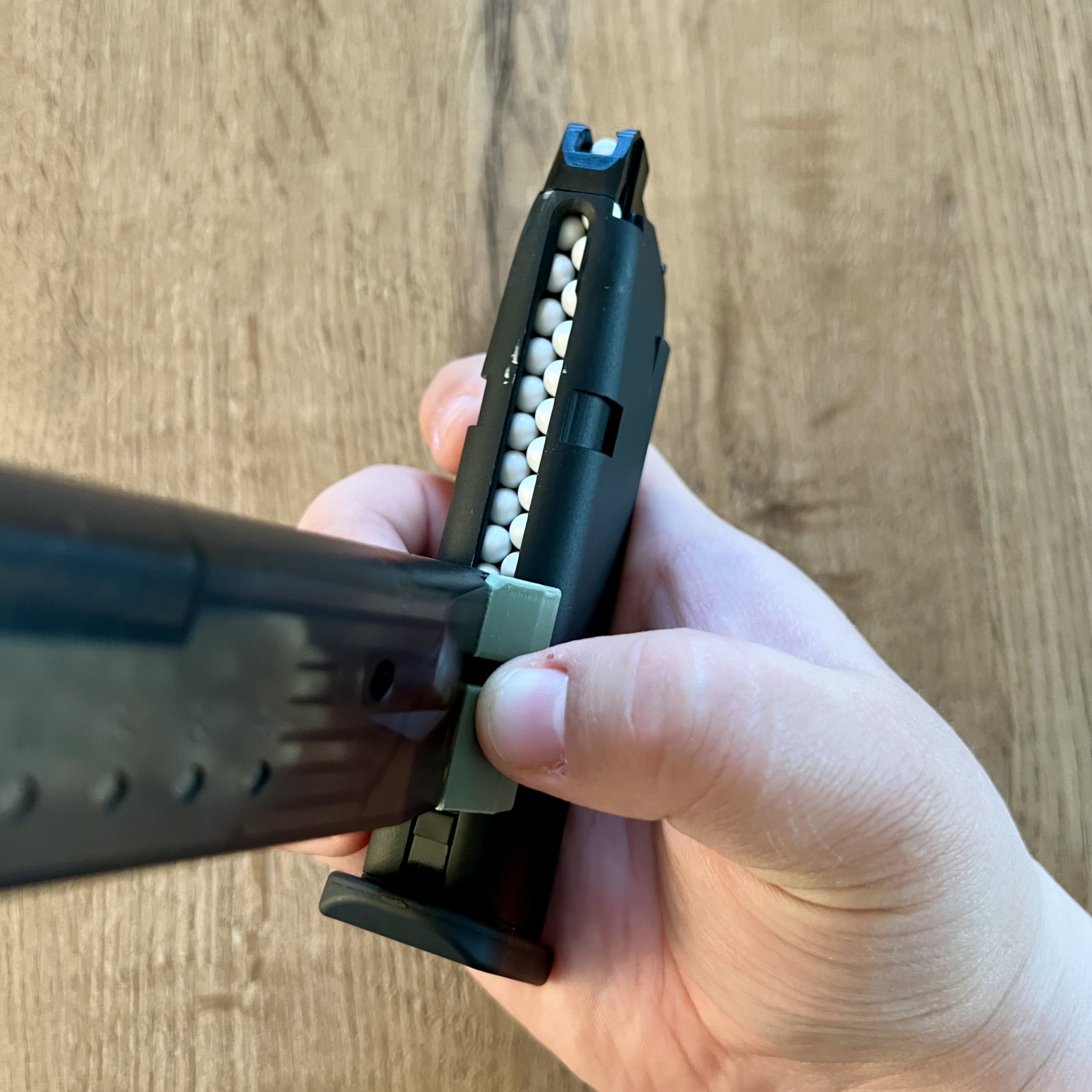 Glock Airsoft SpeedLoader Adapter –  Compatible with Other Airsoft Pistol Mags — miniatura 4