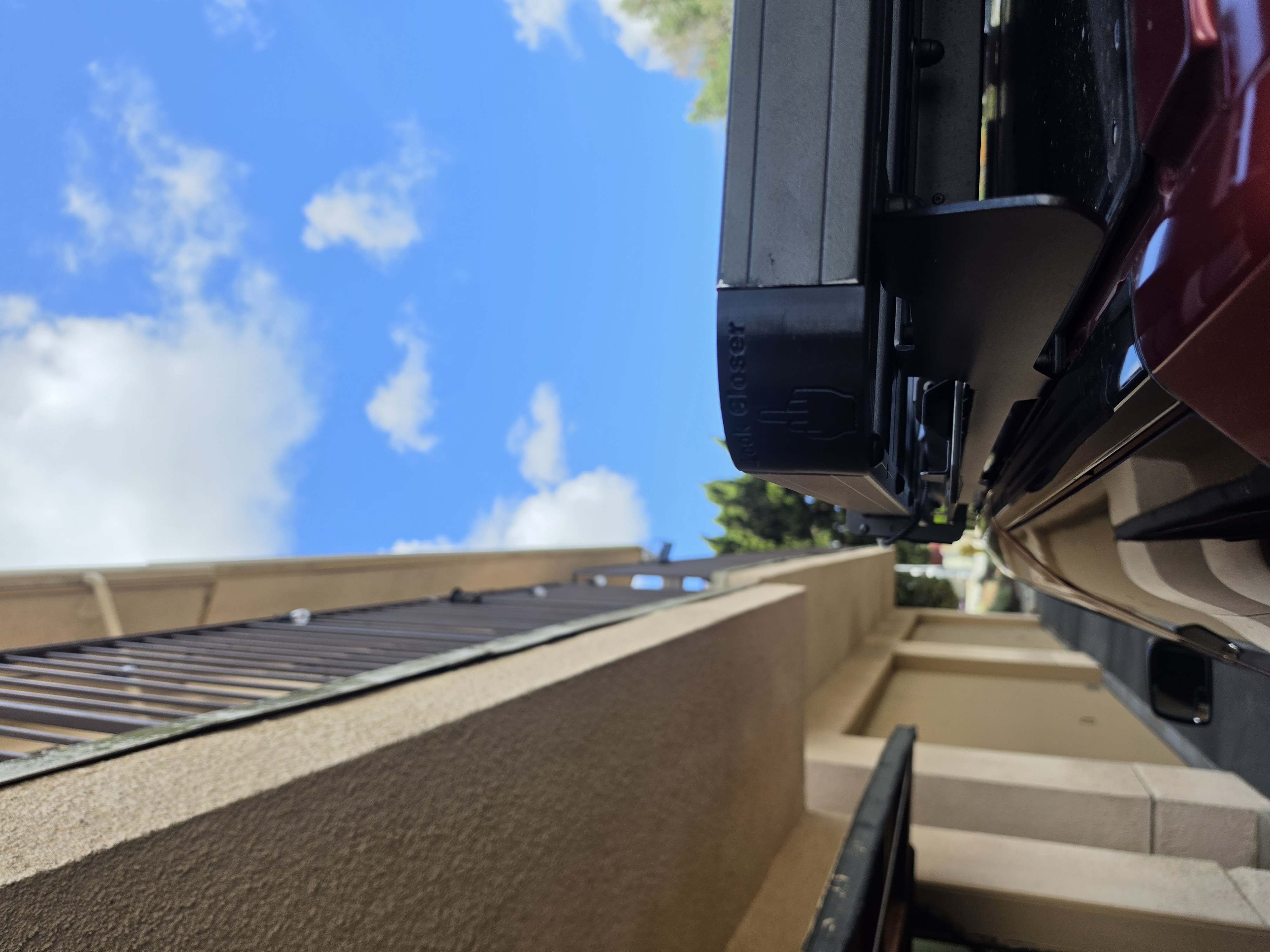 Frontrunner Slimline II Tray Corner Replacement