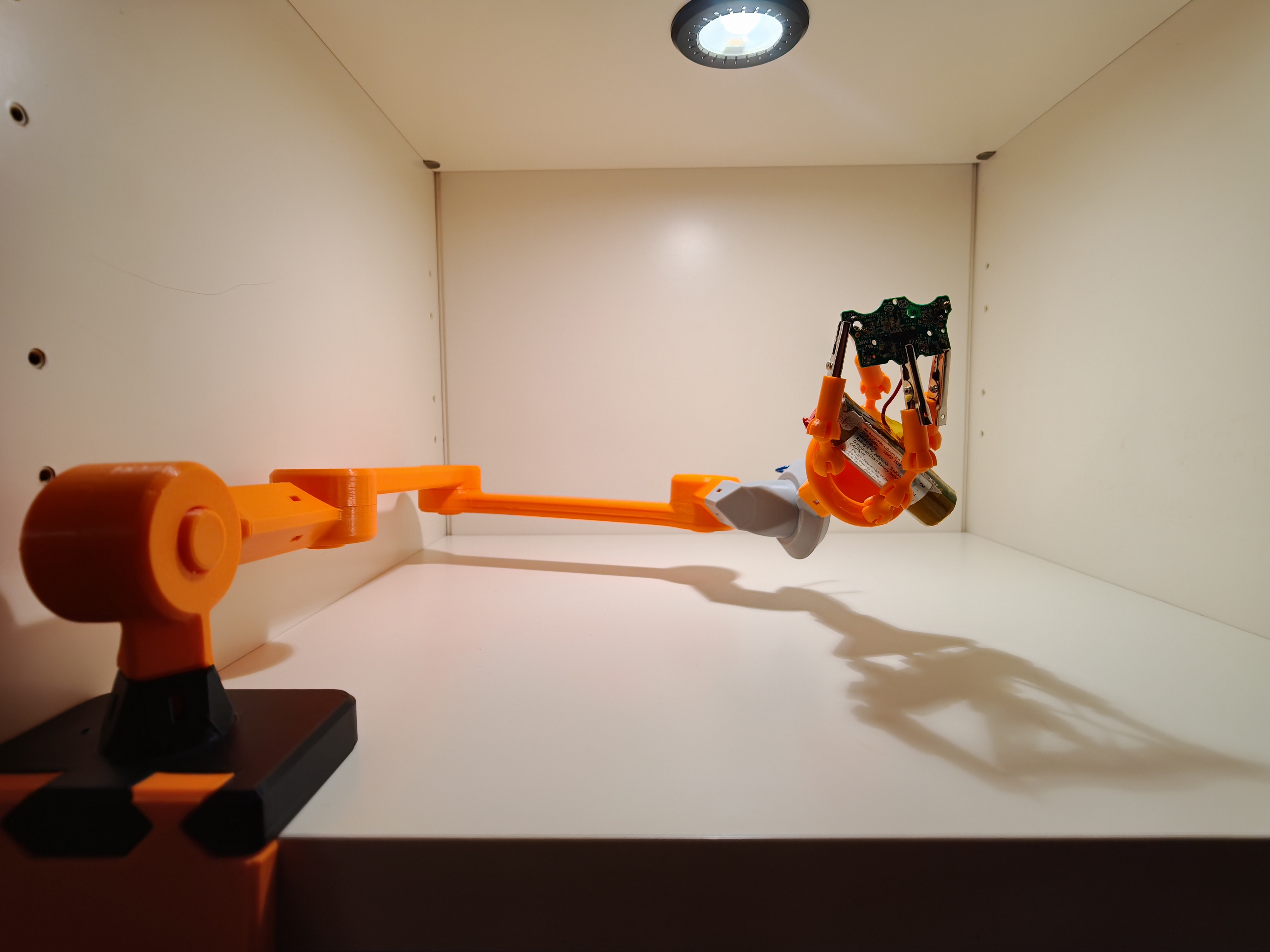 Miniatura 4 do modelo 3D One Button Modular Articulated Arm