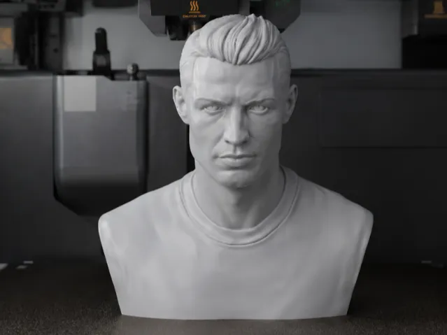Ronaldo Bust Statue