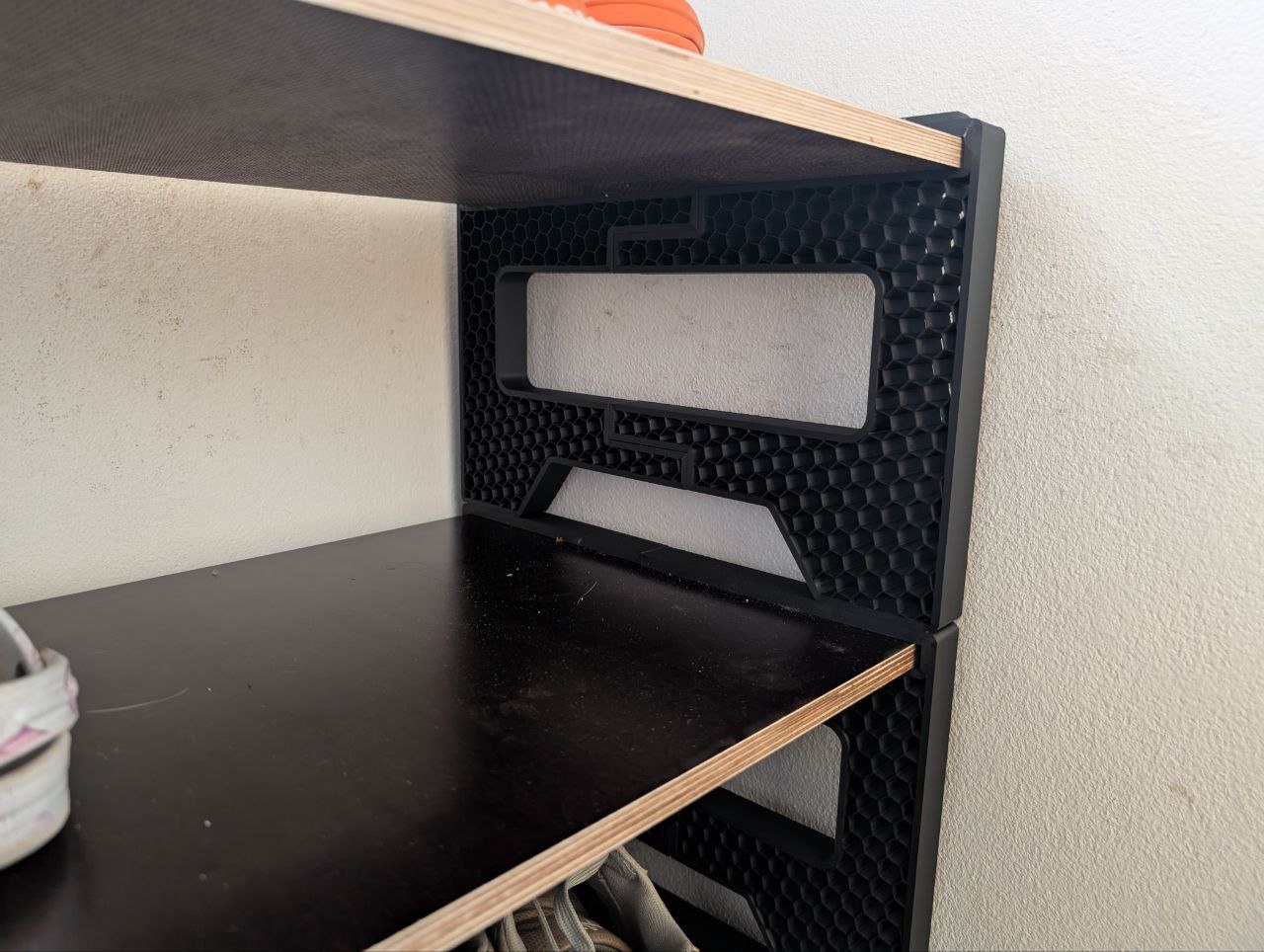 Miniatura 2 do modelo 3D Stackable Shoe Rack
