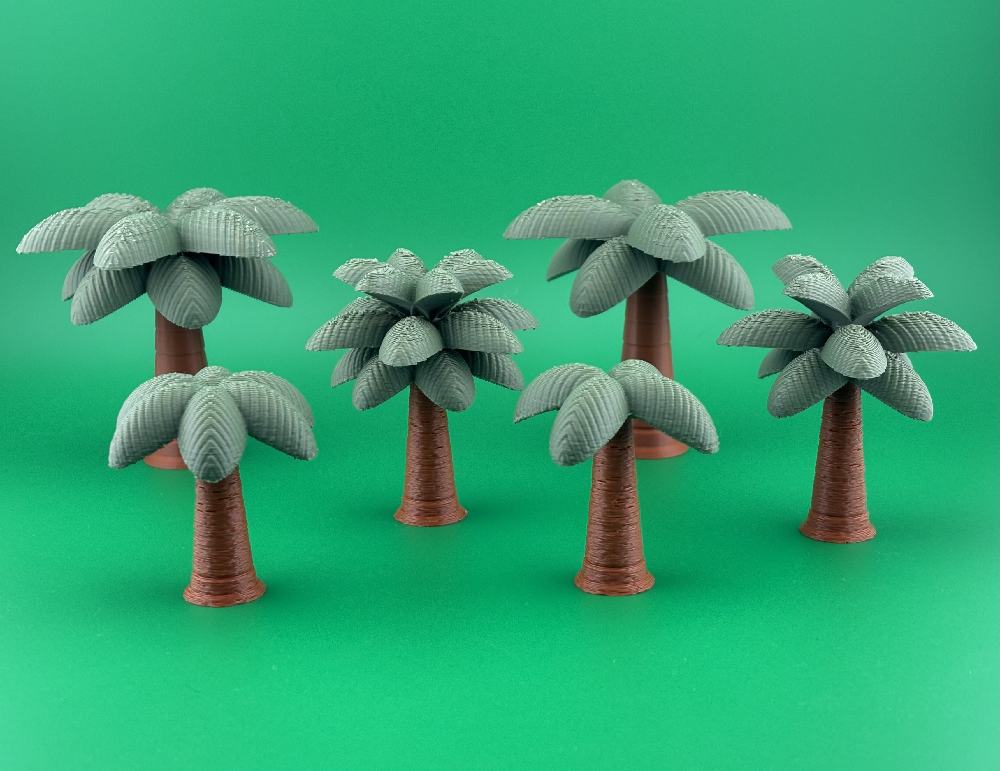 Simple Palm Tree Set - Tropical Plant Decor