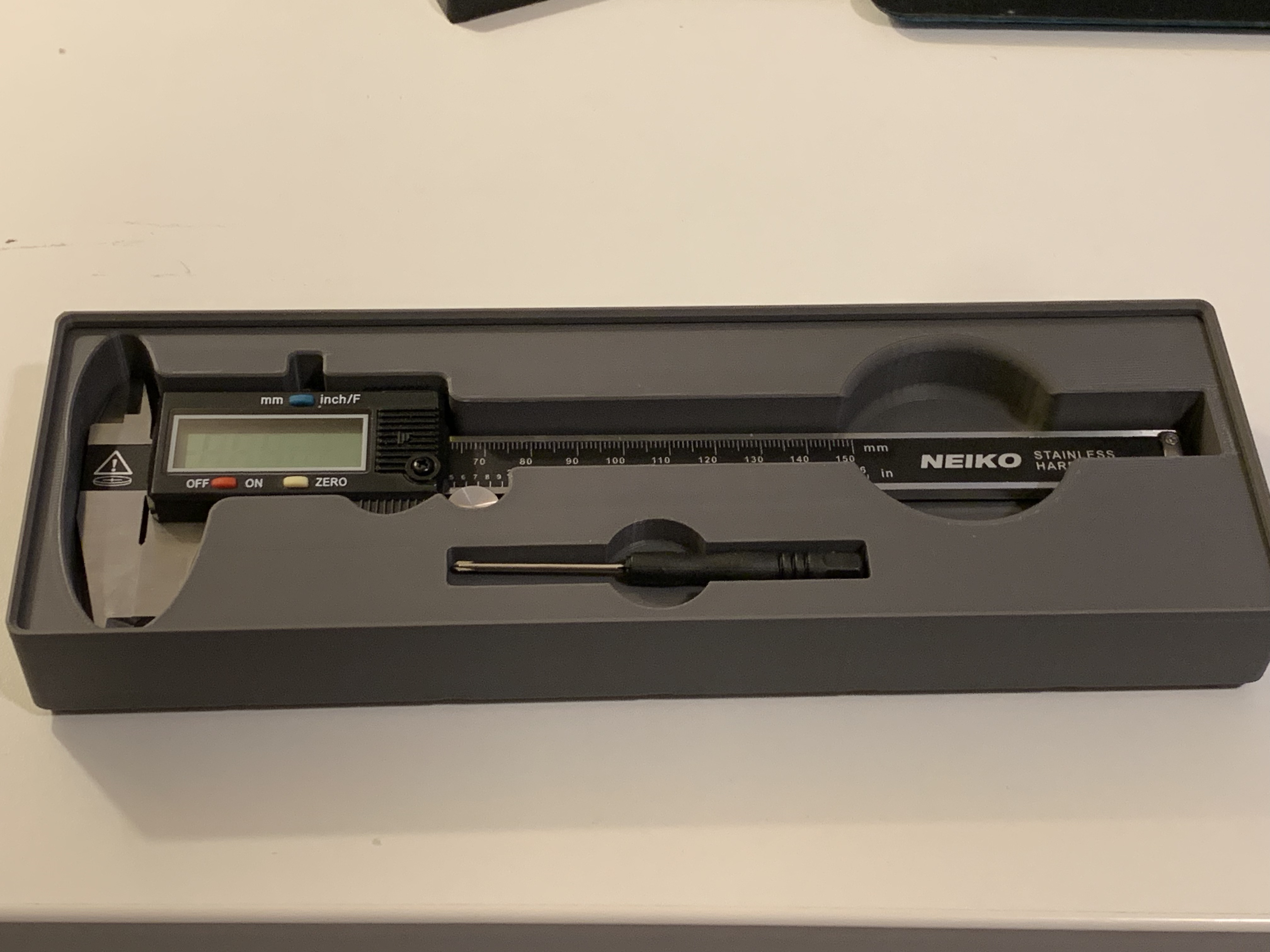 Caliper (NEIKO 01407A) + Screw Drive Holder - Gridfinity