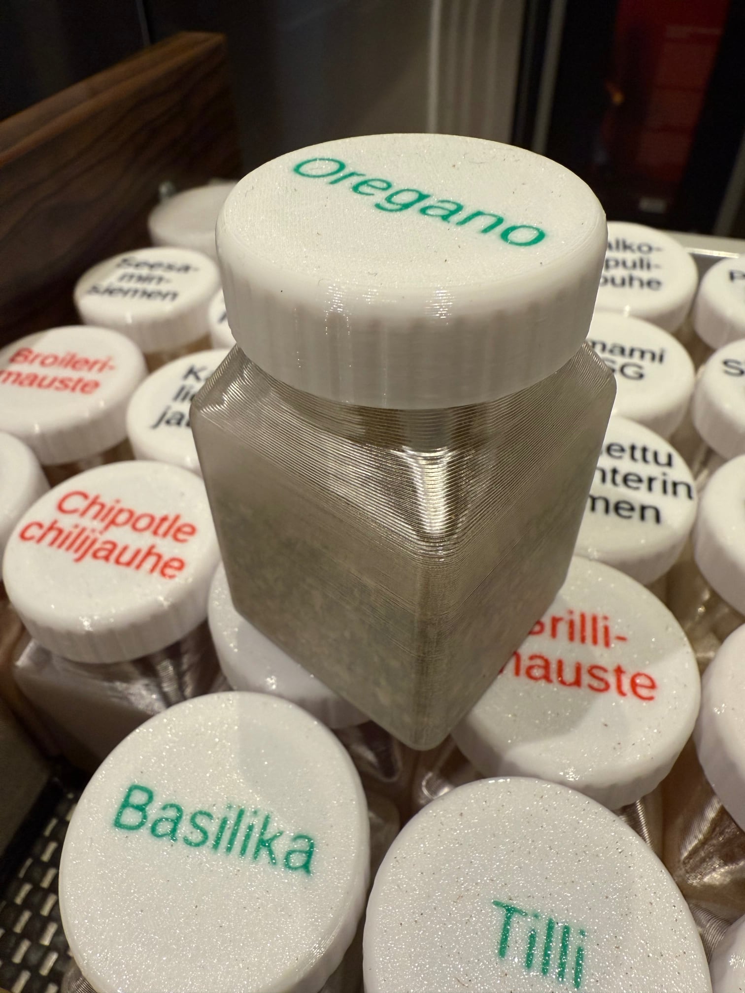 Gridfinity Bottle Label Cap - customizeable, multi color