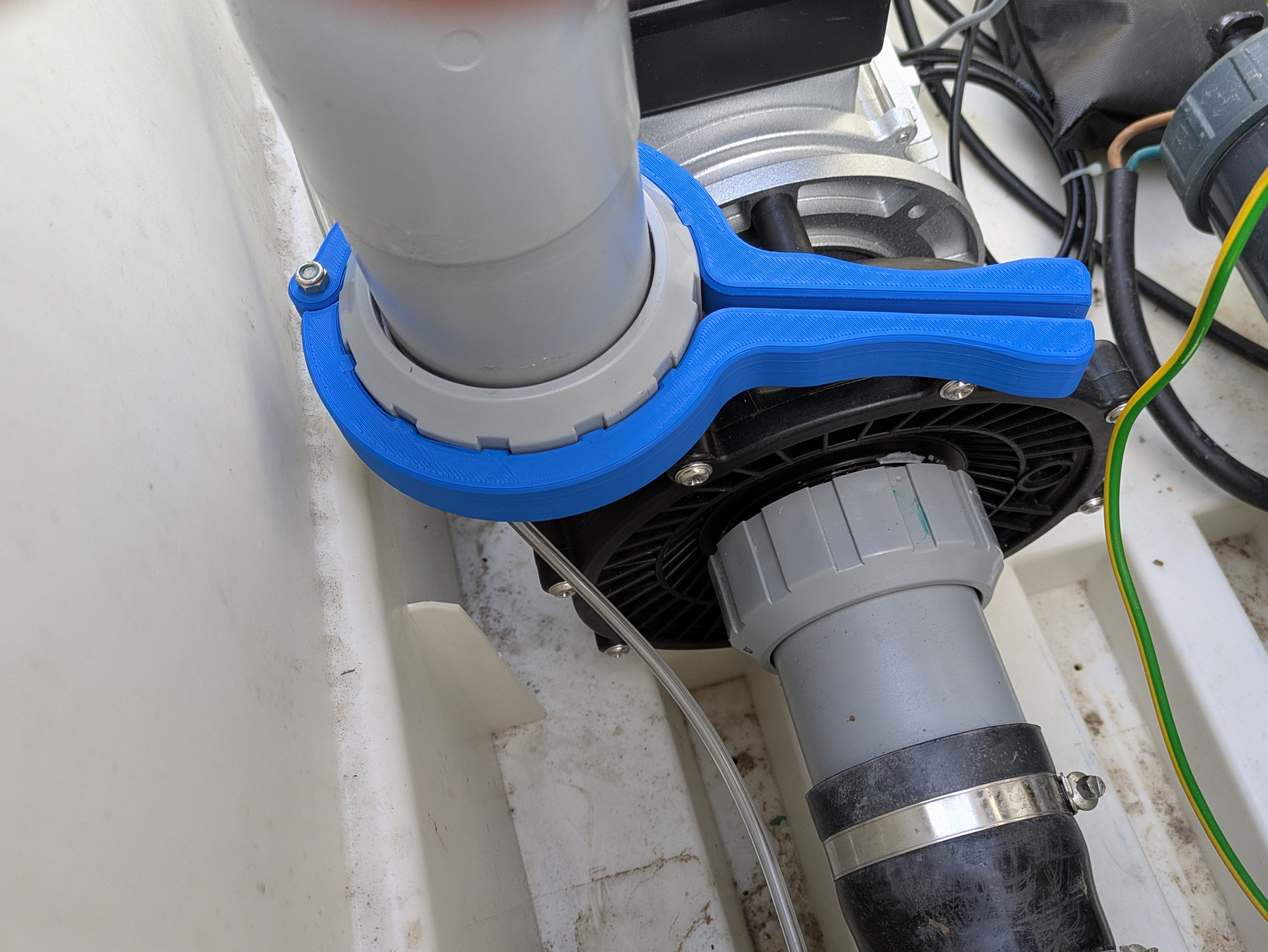 Mutternschlüssel für Poolpumpenverrohrung / Pool pump piping wrench