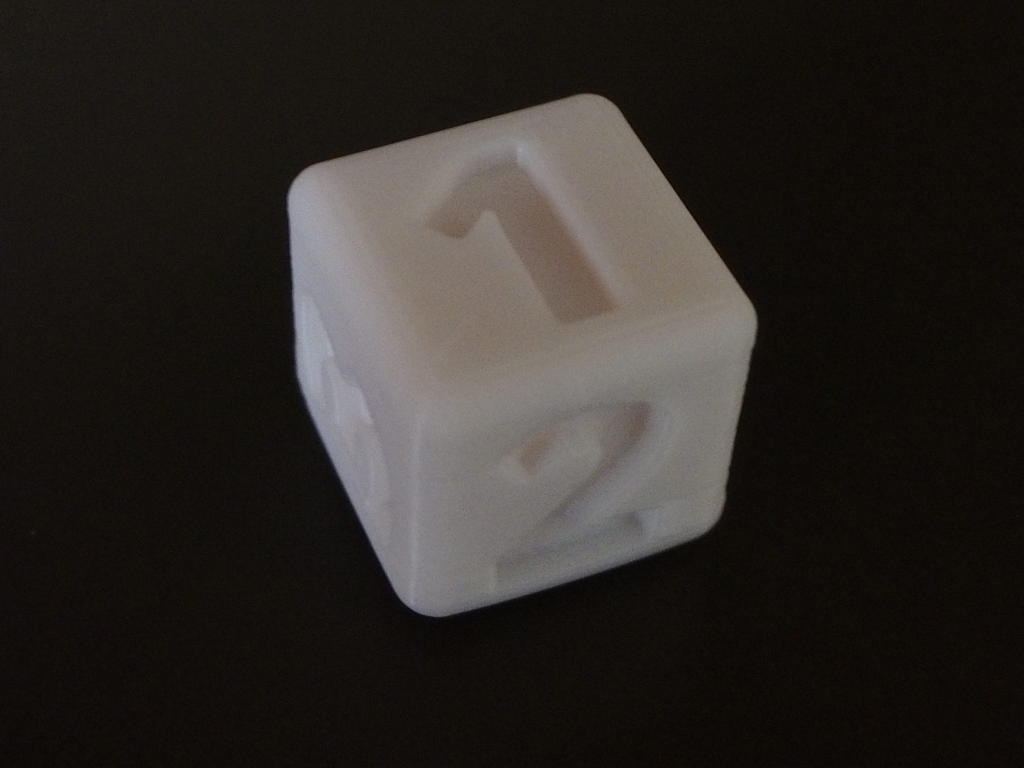 Würfel mit frei belegbaren Seiten / Die with freely assignable sides