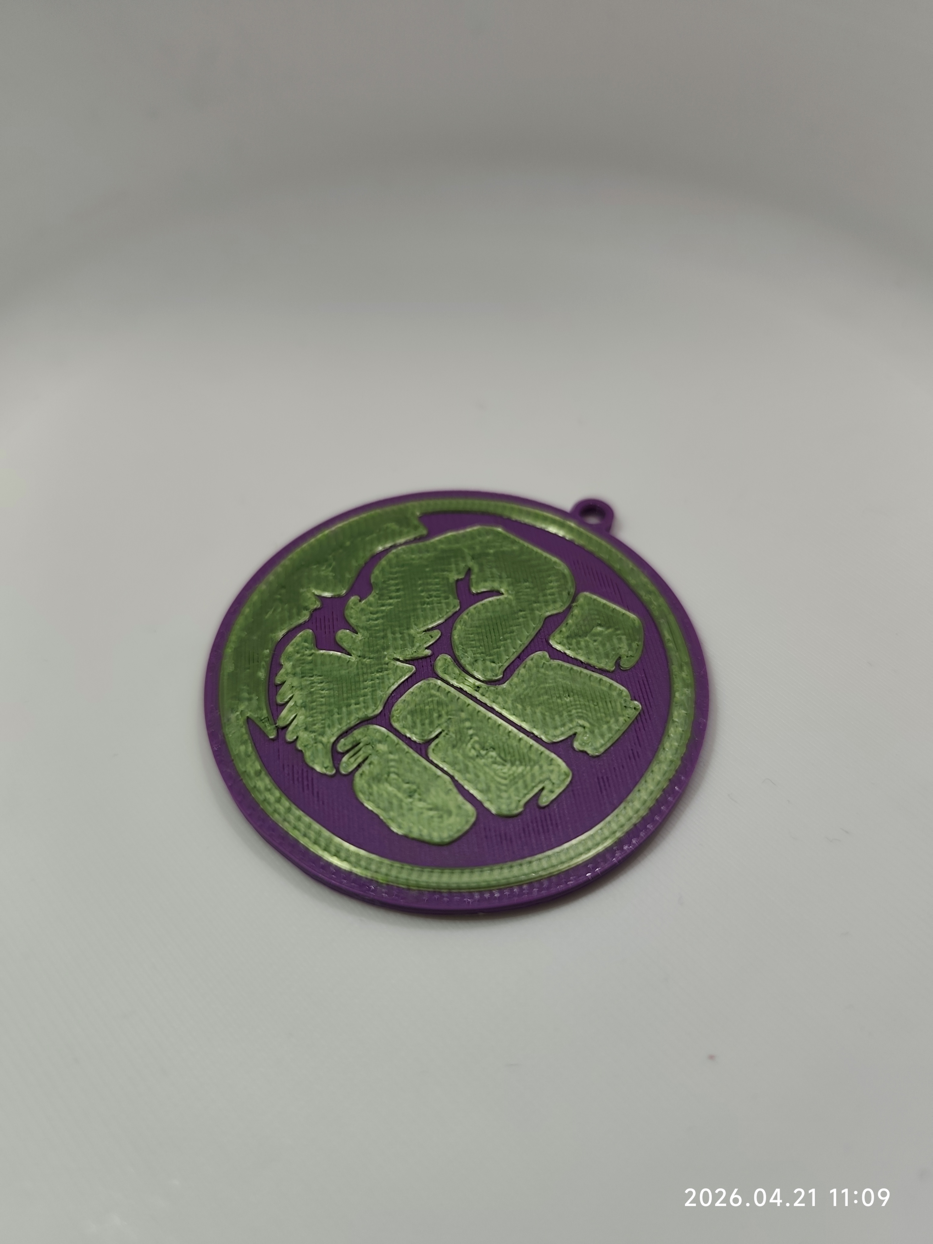 HULK - Double-sided keychain
