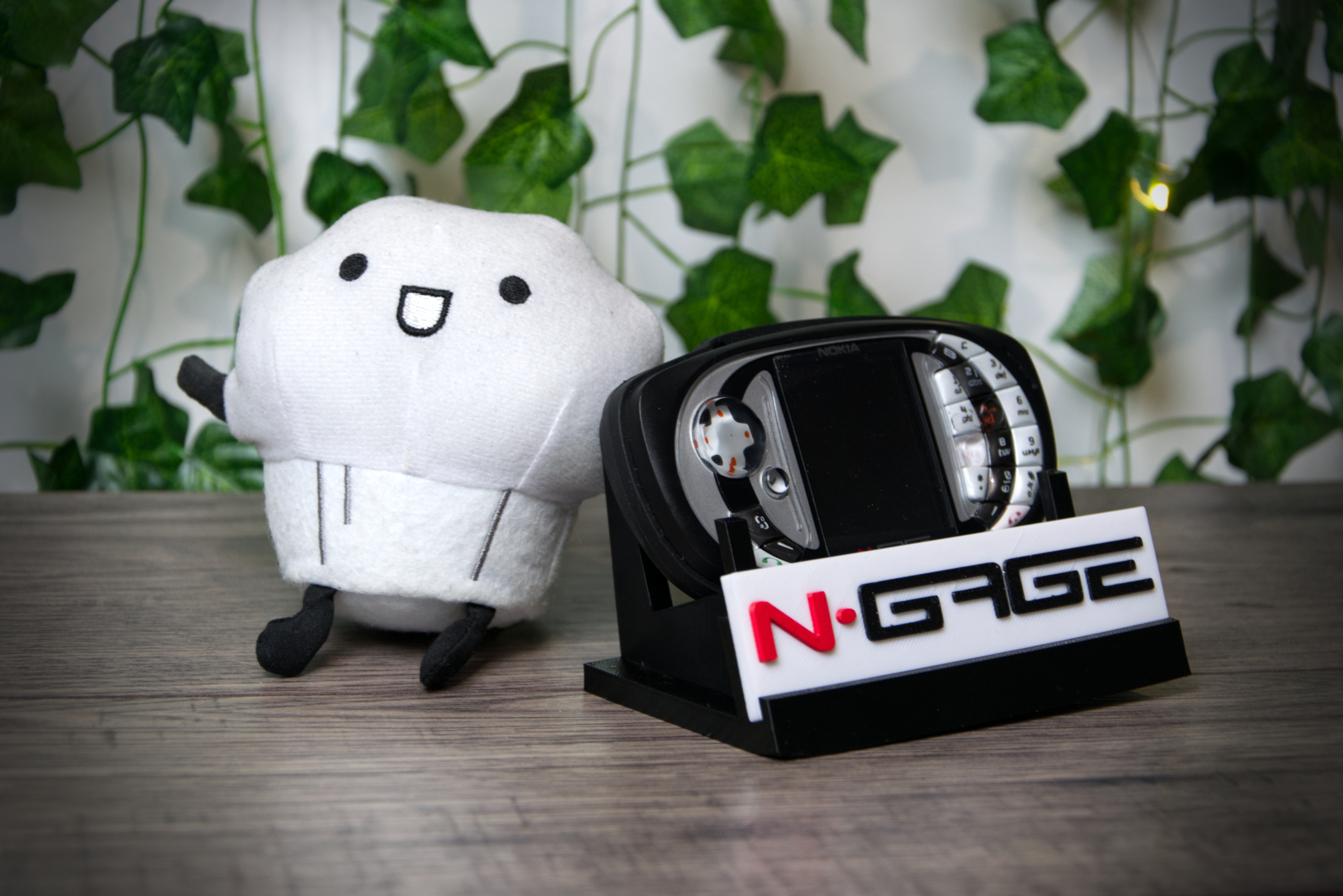 Nokia N-Gage Stand