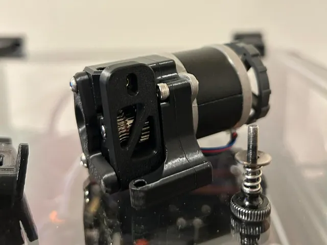 SOSA - Tensioner Arm with thumbscrew slot