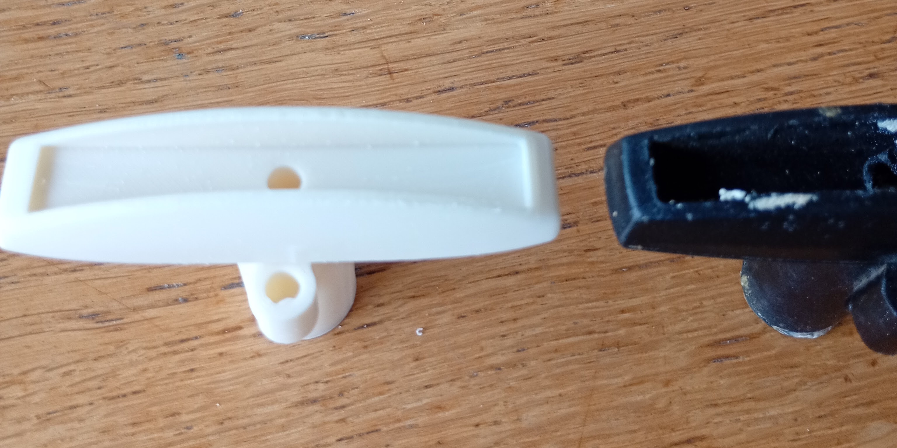 Garagepoort handvat, Garage door handle, Manija de la puerta del garaje, poignée de porte de garage. — thumbnail 11