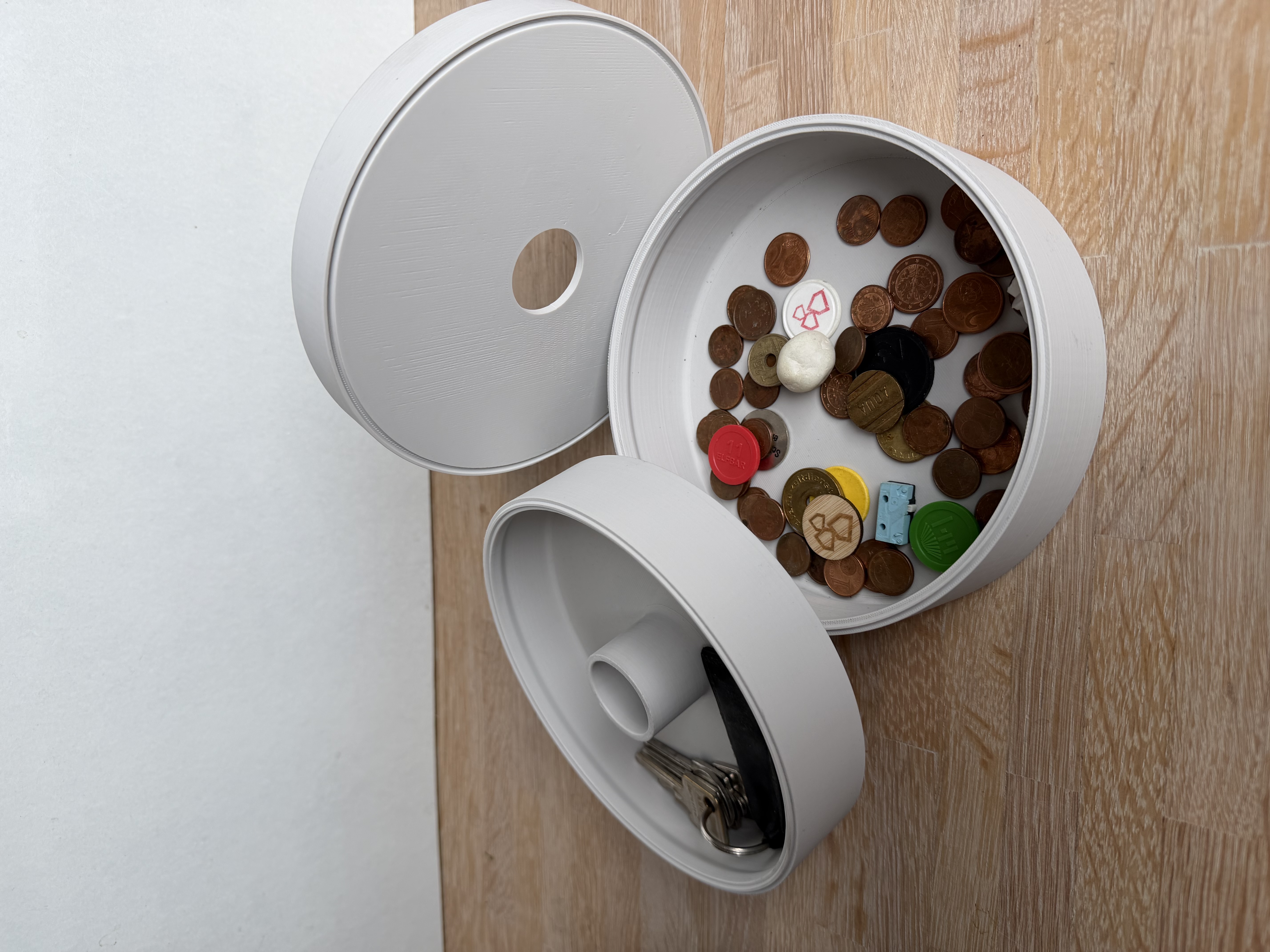 Miniatura 3 do modelo 3D Modular Coin, Key & Storage Tower