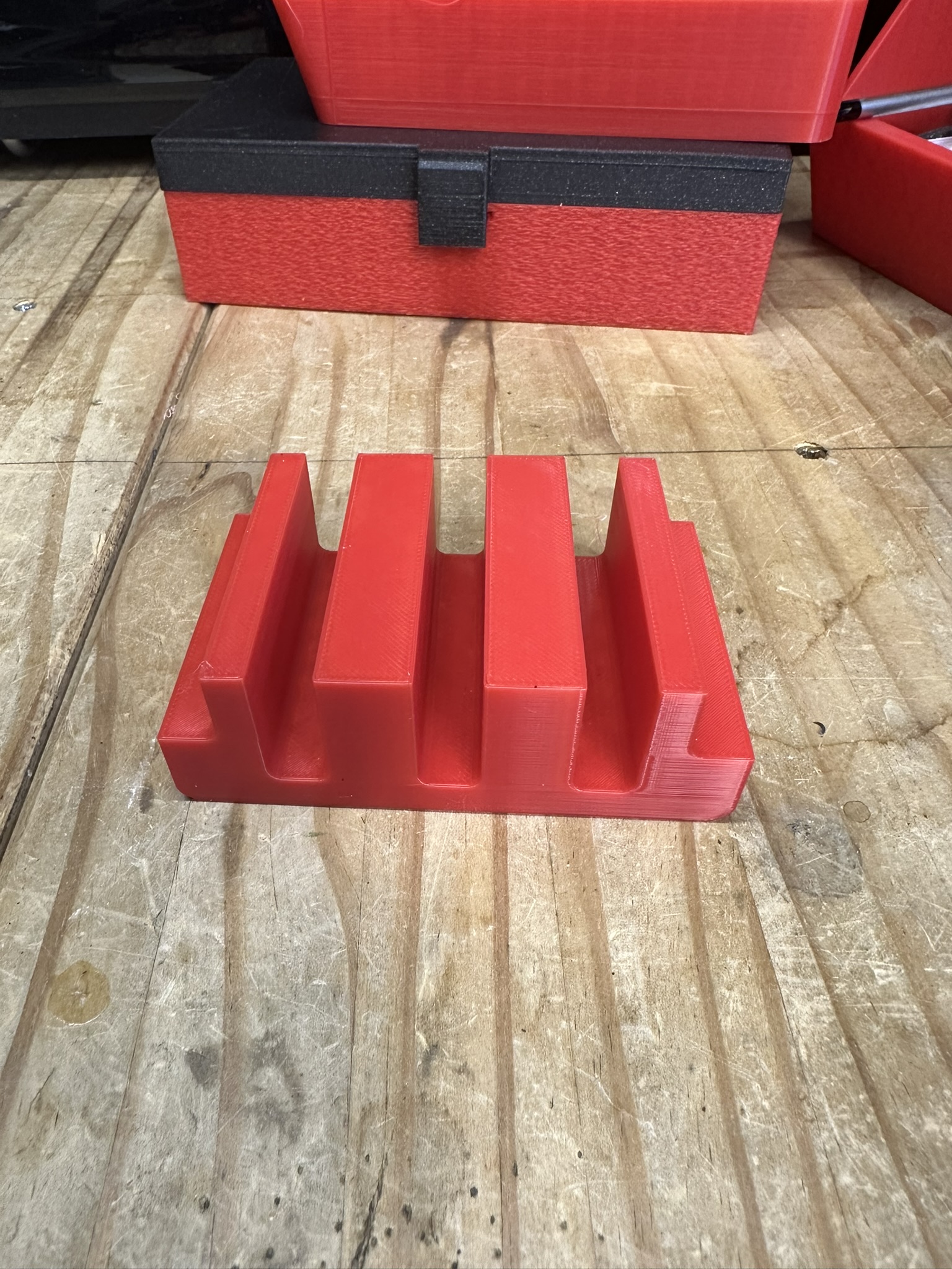 Travel support for {"darts case" by Emil}