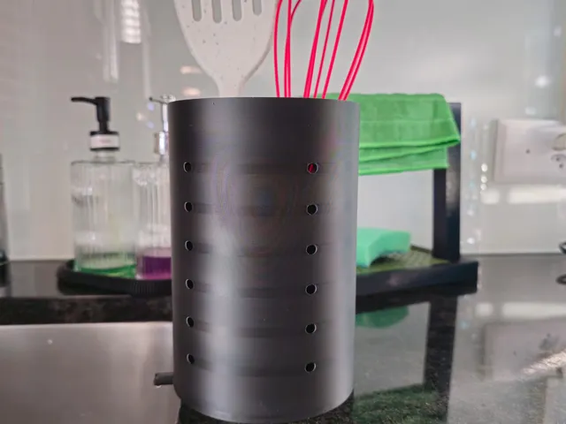 Kitchen Utensil Strainer with Integrated Sink Drain