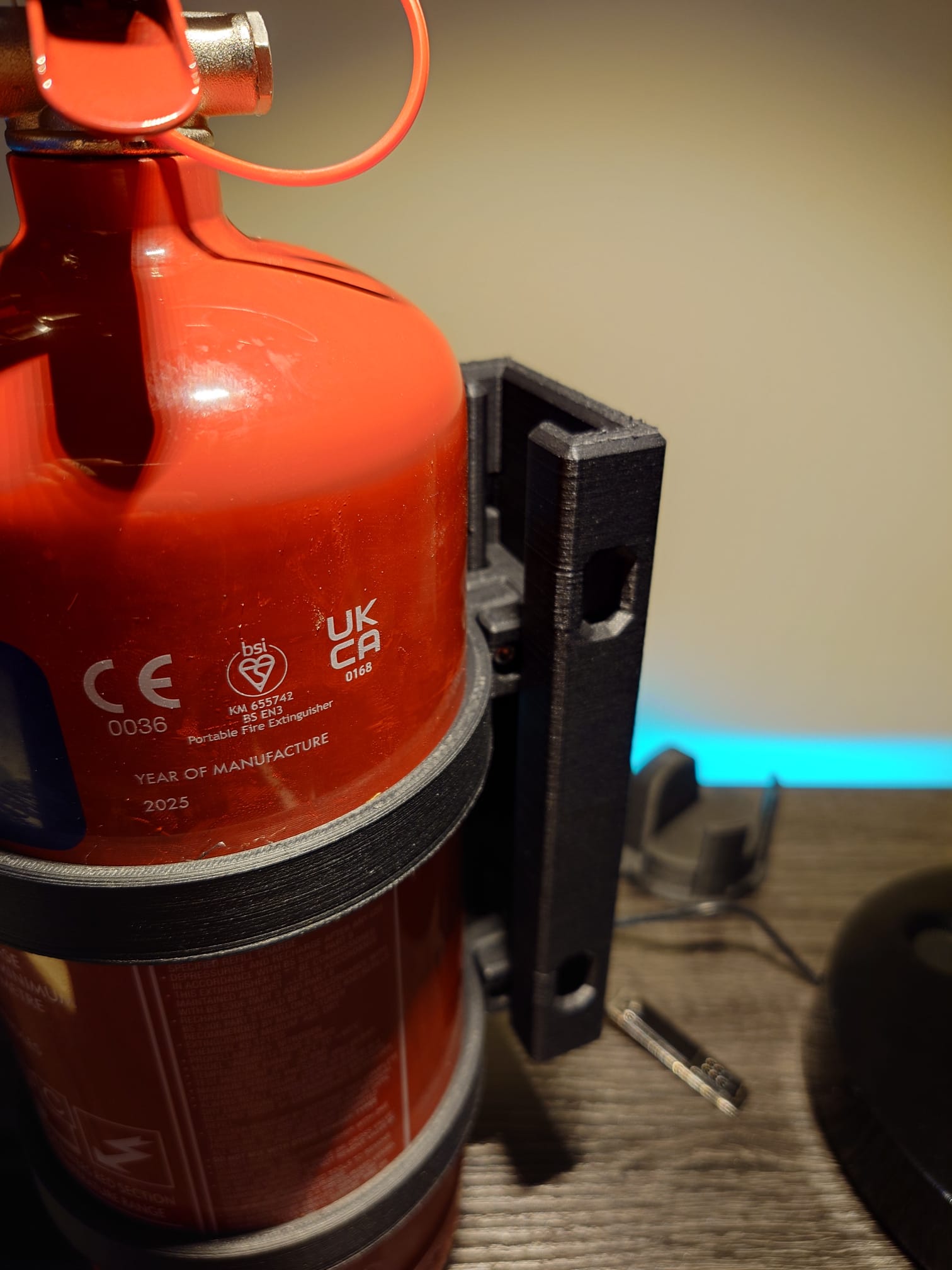 Fire Extinguisher Horizontal Wall Mount/ Quick Release — miniatura 7