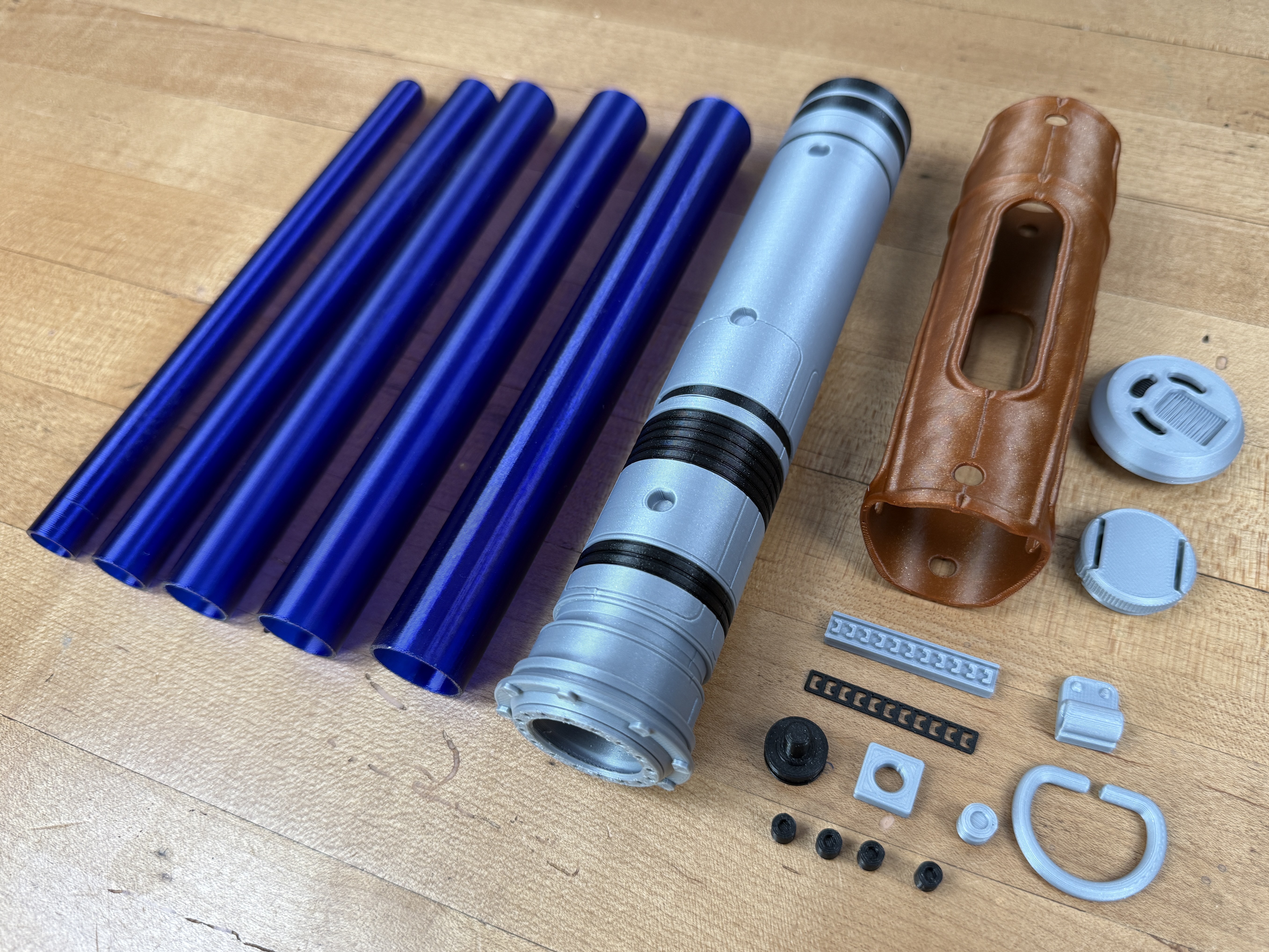 Devon Izara's Collapsing Lightsaber — miniatura 6