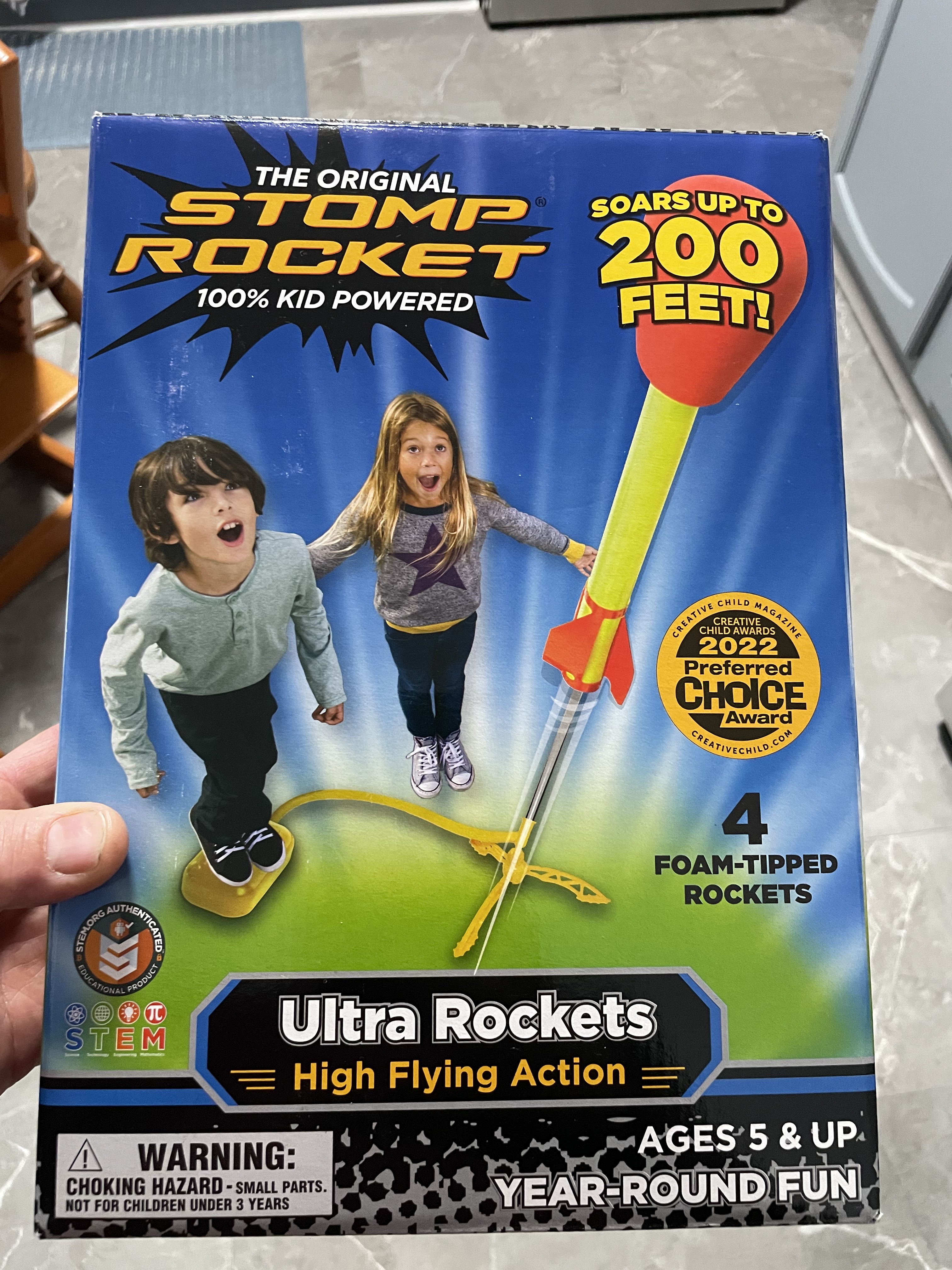 Stomp Rocket Stand