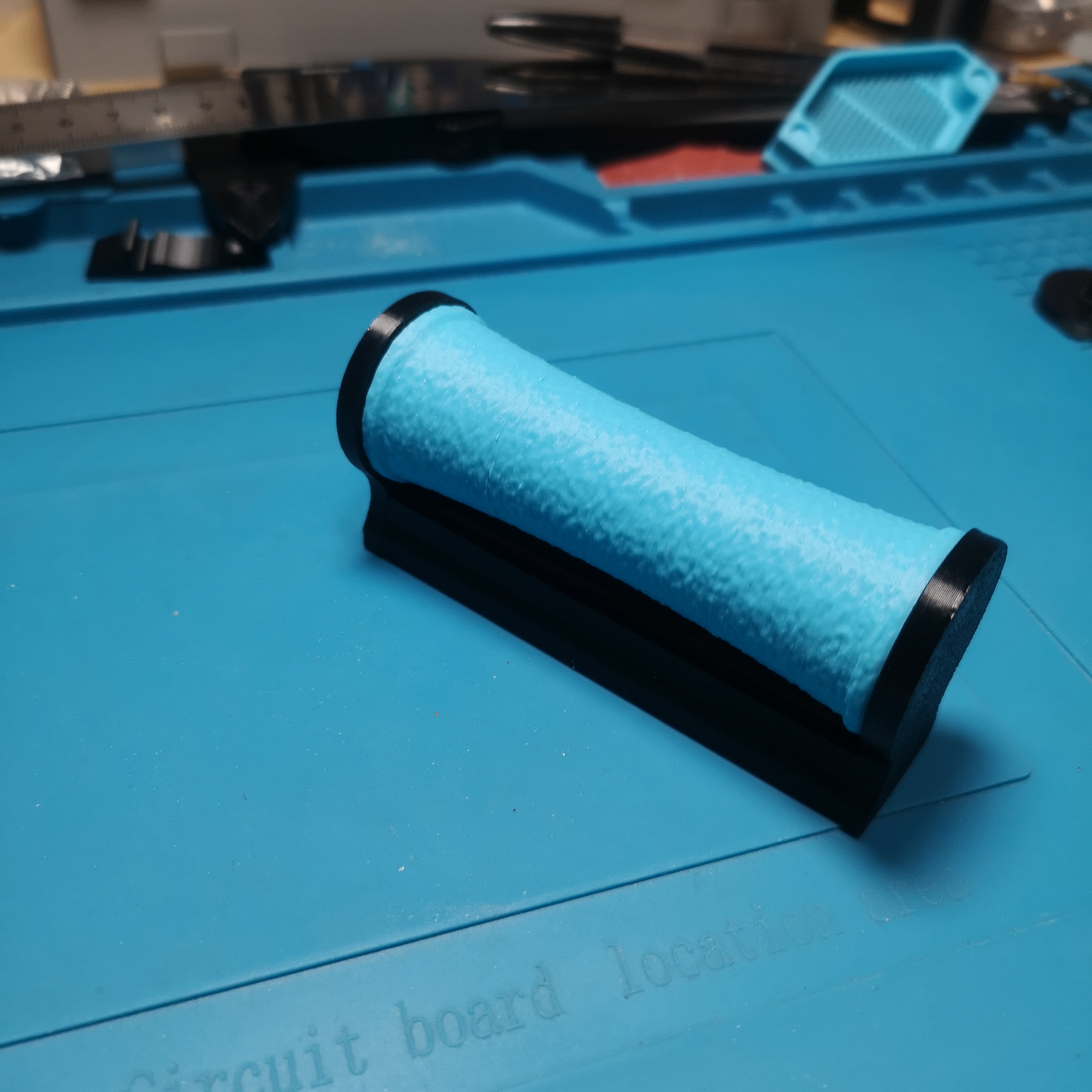 3D Printer Self Leveling Filament Spool Holder / Roller
