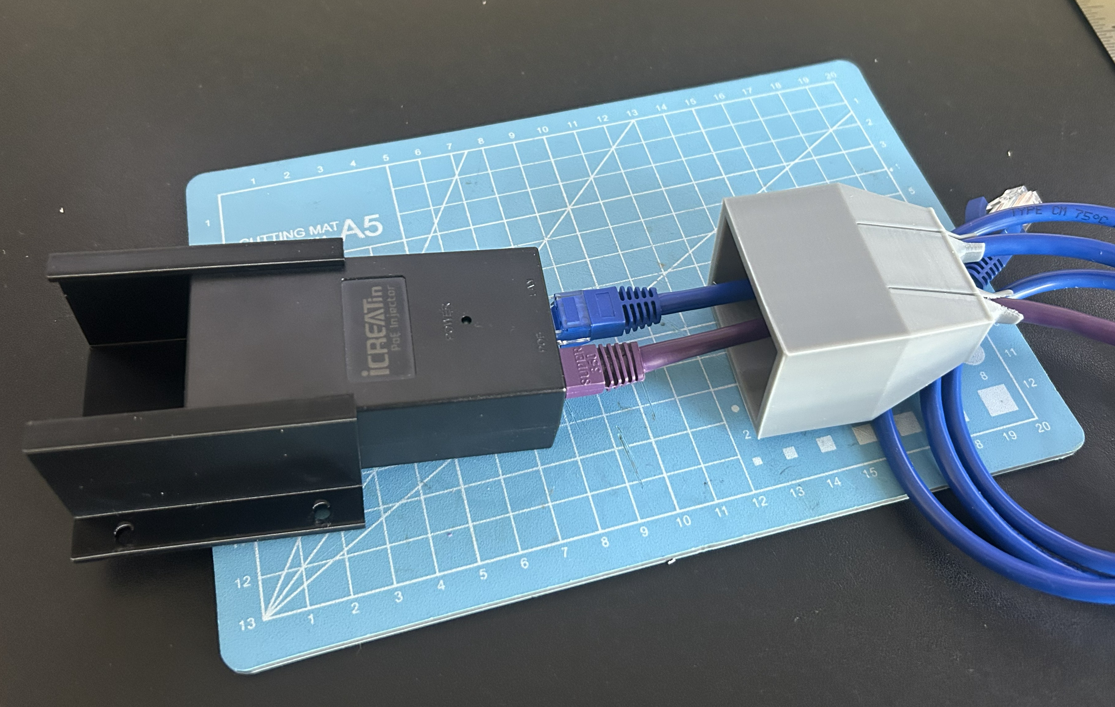 POE Injector dustproof mount