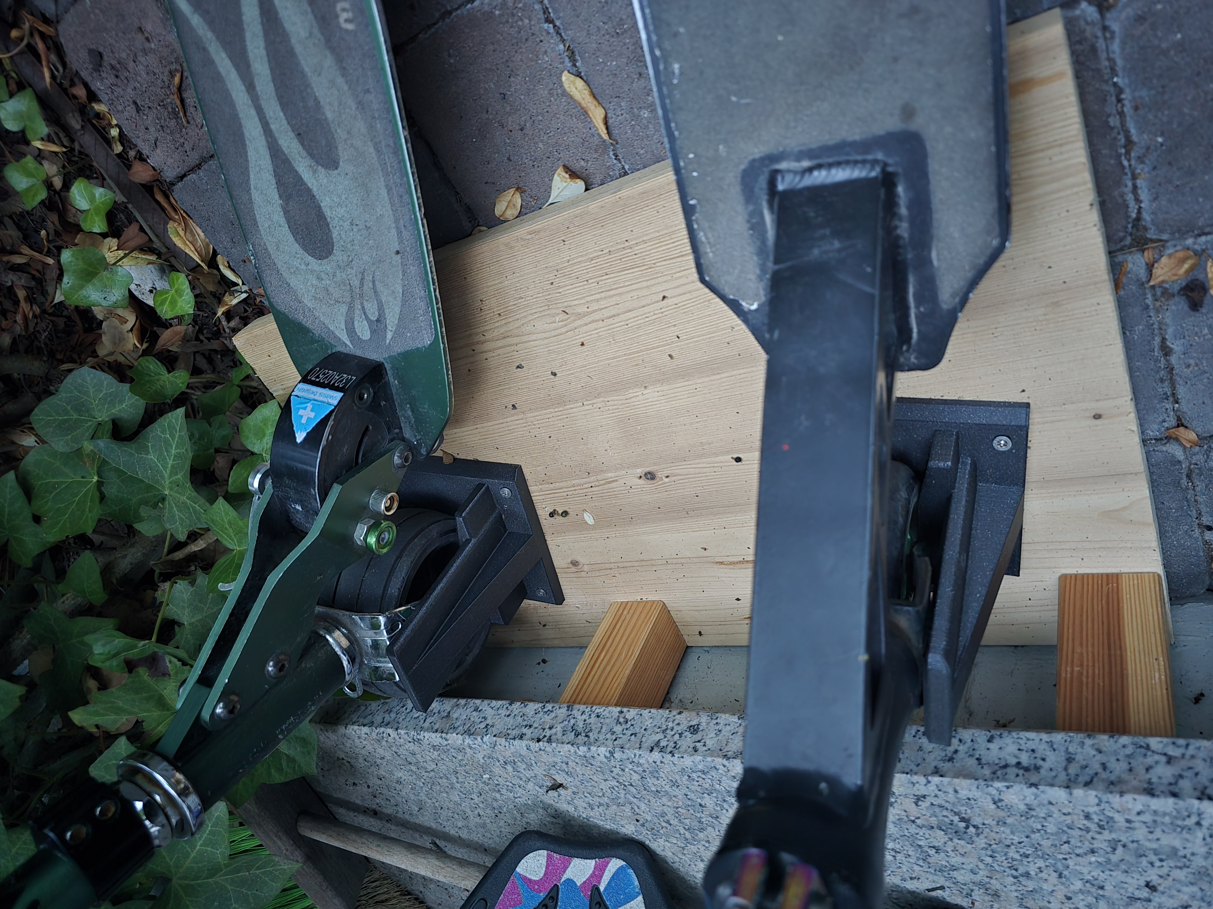 Micro Rocket Scooter Stand