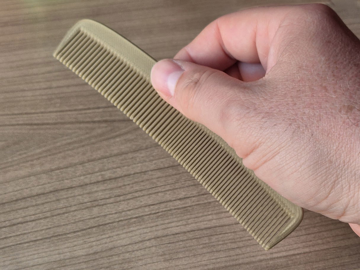 Miniatura 2 do modelo 3D Pocket Comb