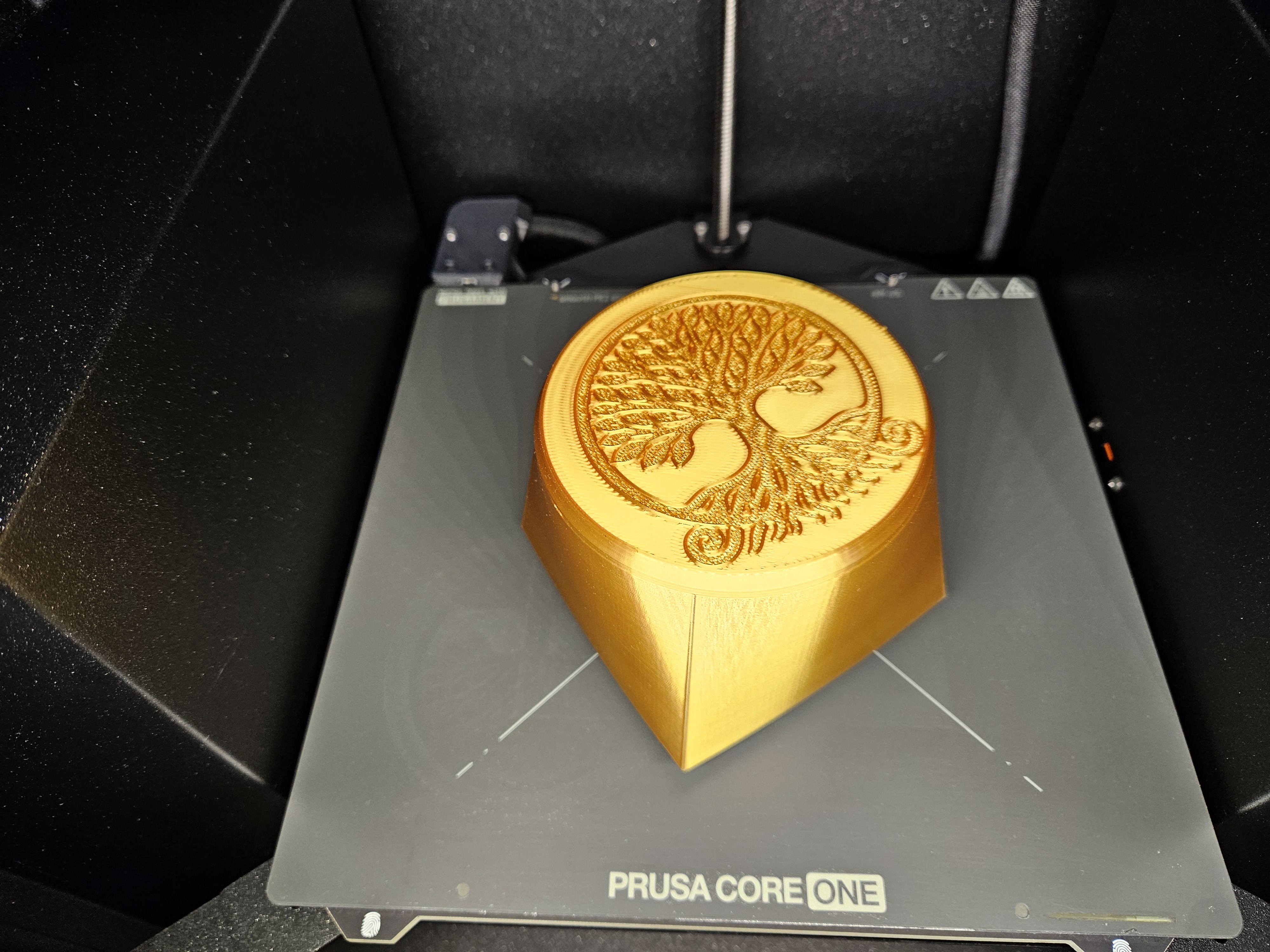 Gift Box with Yggdrasil on lid
