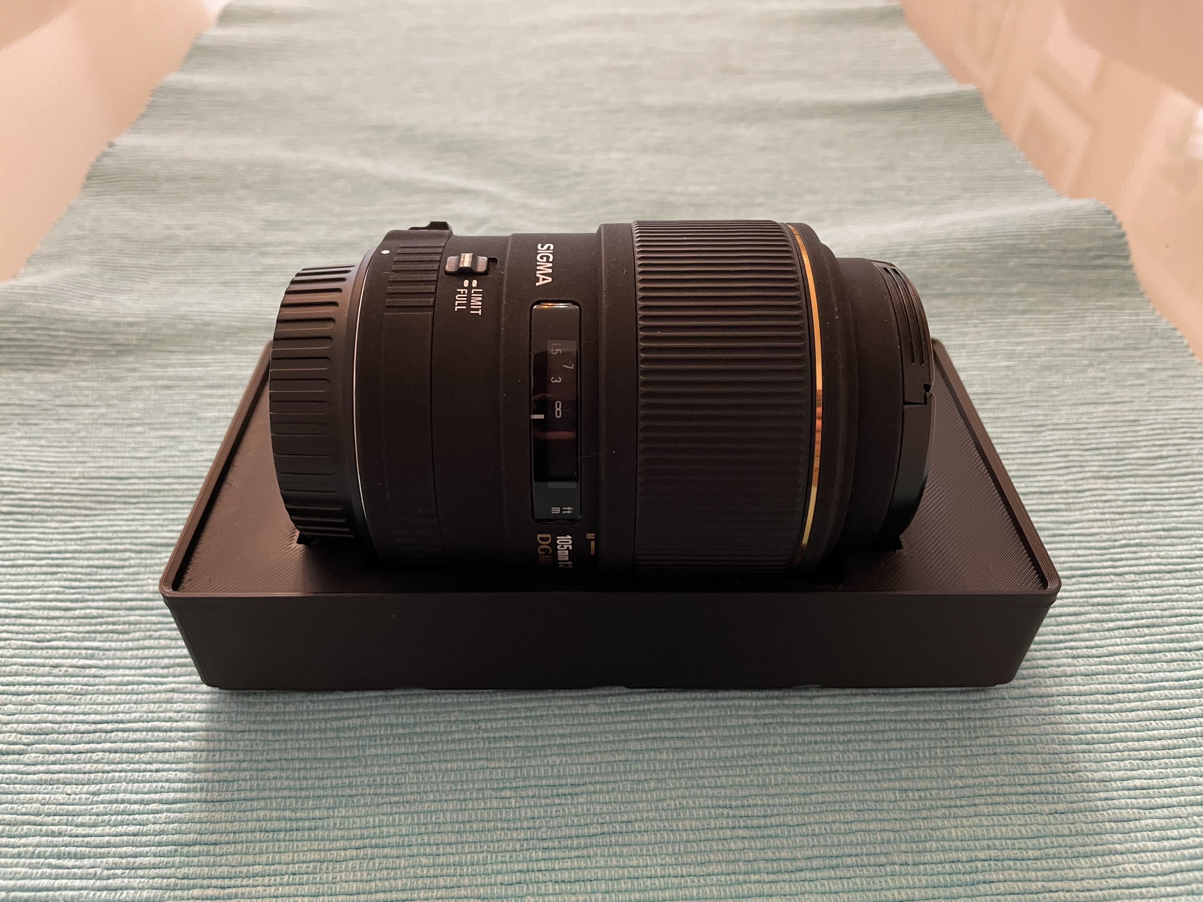 Gridfinity 4x2 Sigma 105mm 1:2.8 DG Macro Lens Box