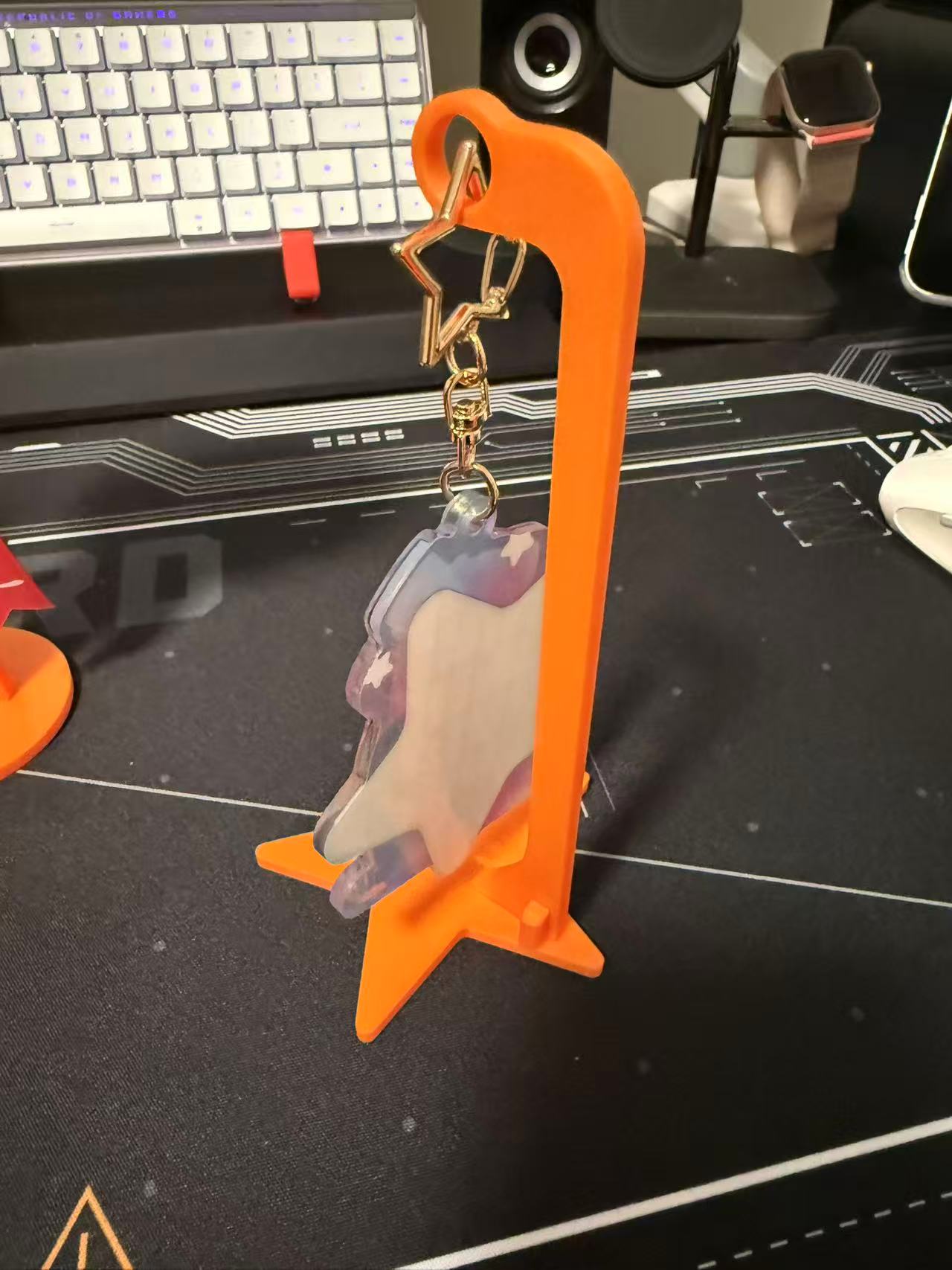 Miniatura 4 do modelo 3D Keychain Stand