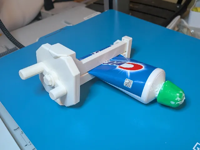 cycloidal drive tootpaste squeezer