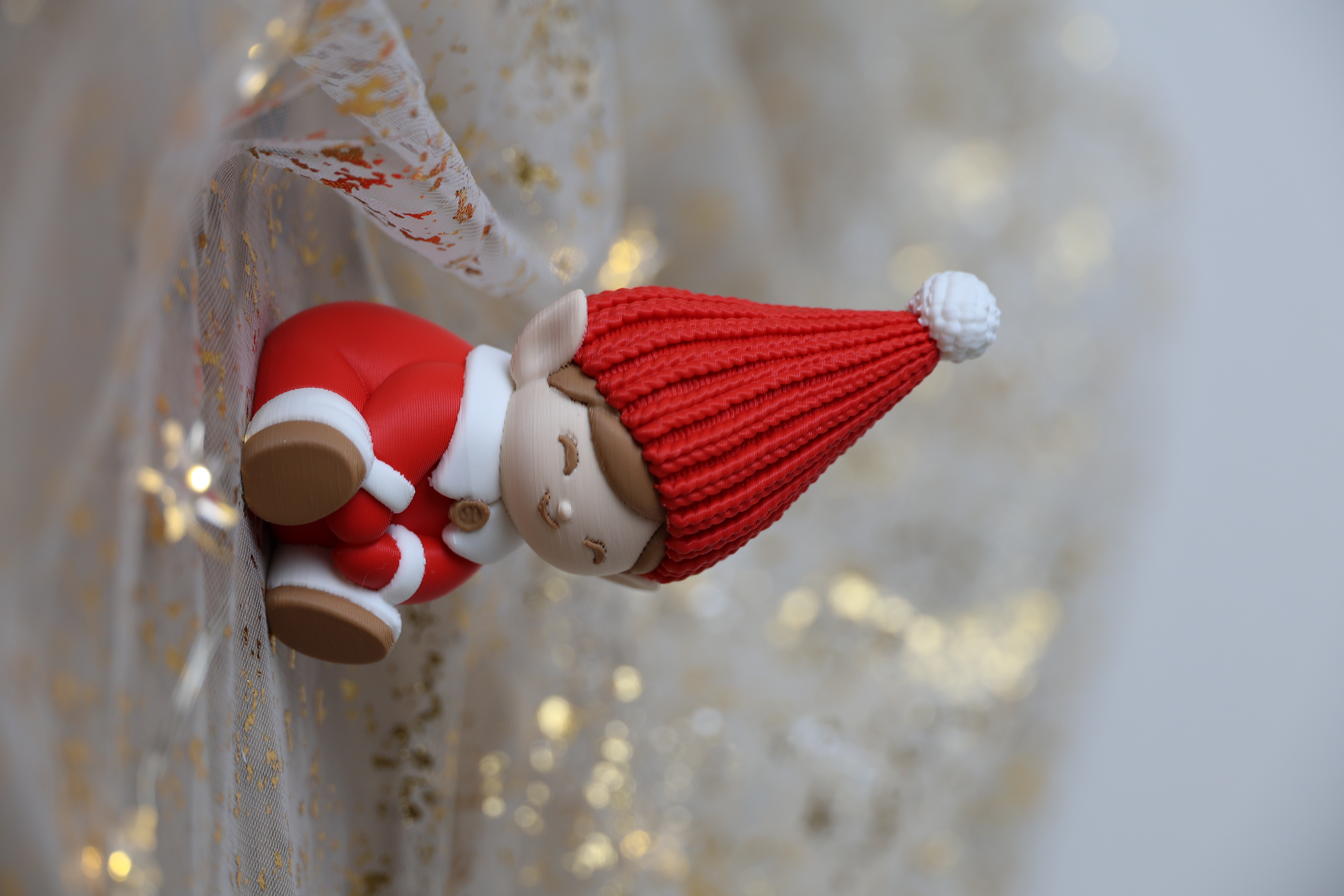 Christmas Elf with Knitted Hat and Pom-Pom — thumbnail 3