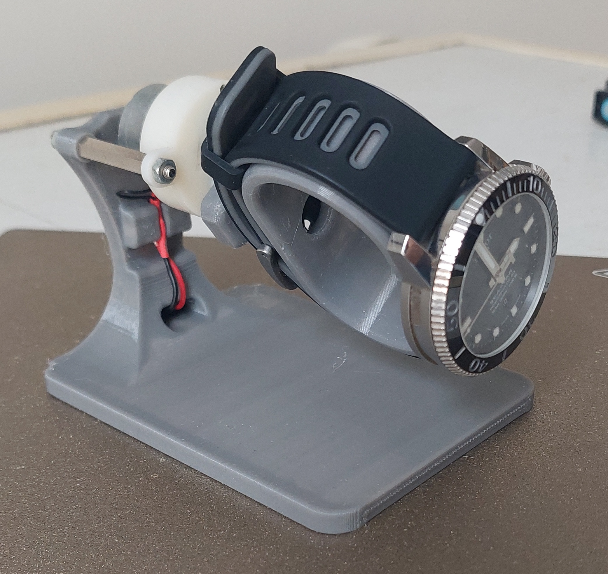 Simple Automatic Watch Winder