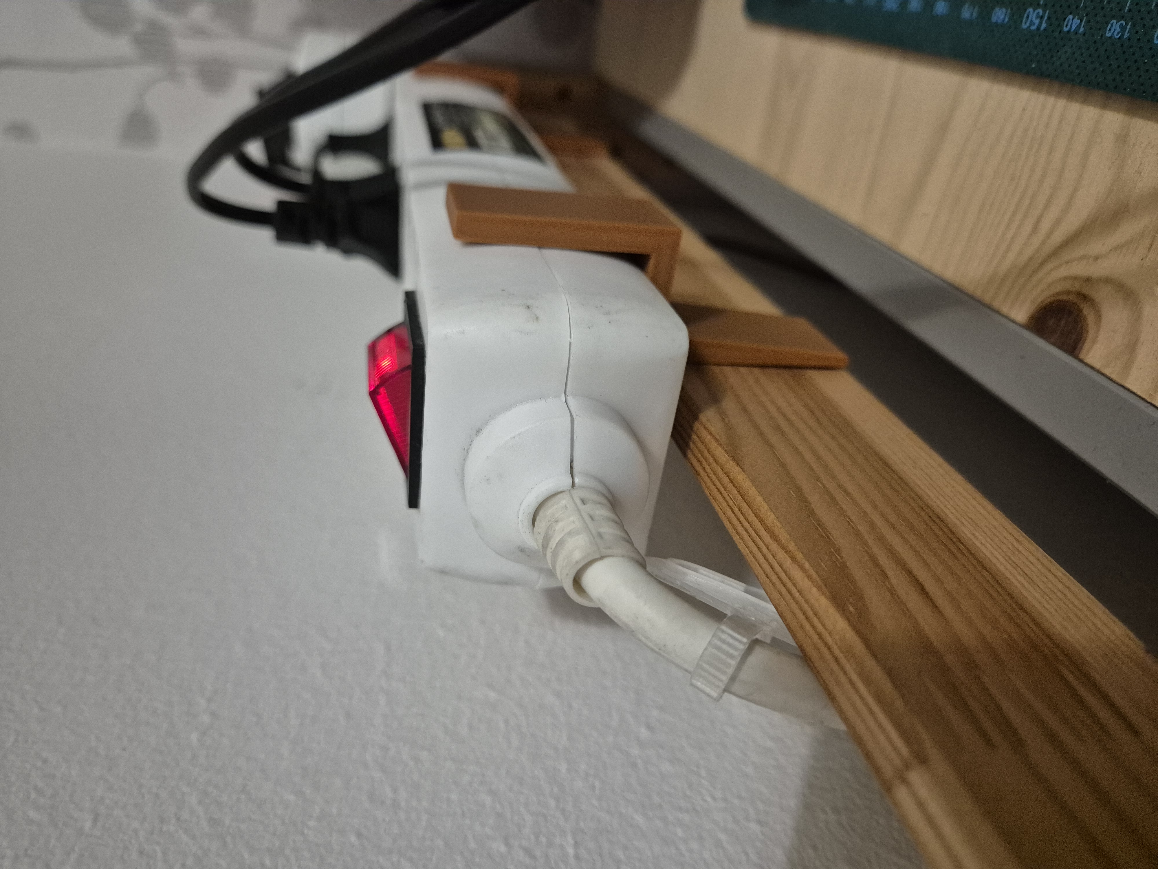 Schuko Extension Ivar Clip