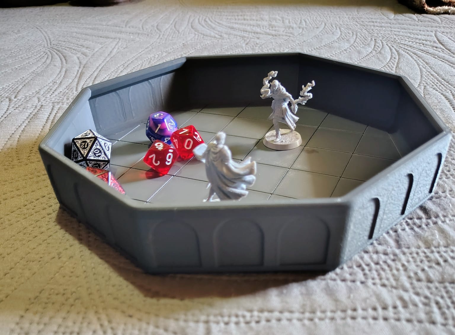Octagon Dicetray