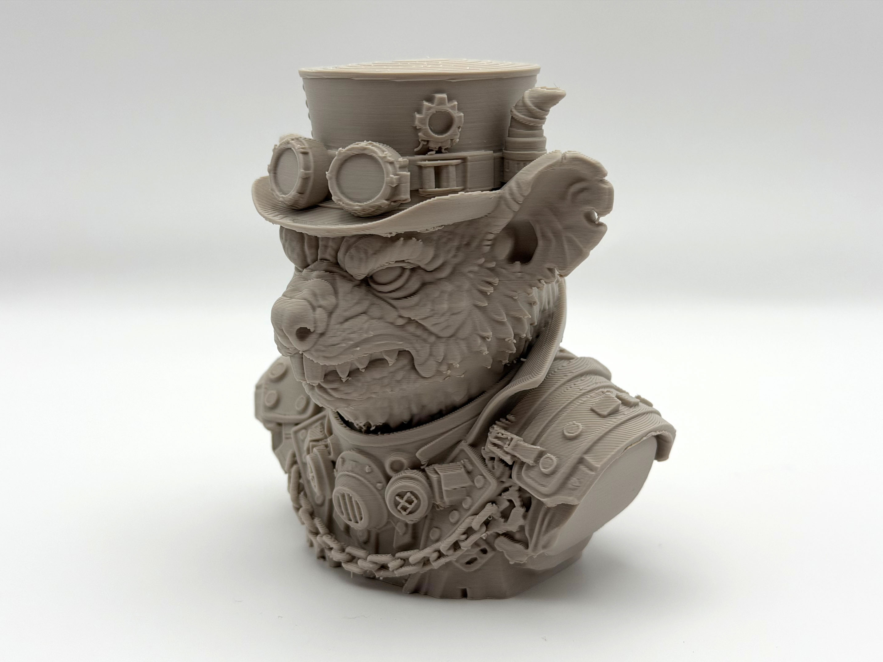 Miniatura 2 do modelo 3D Rat Steampunk Bust