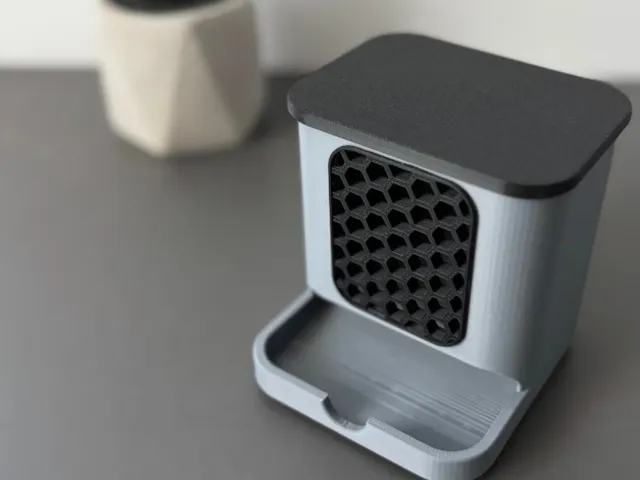 Honeycomb Q-Tip Holder
