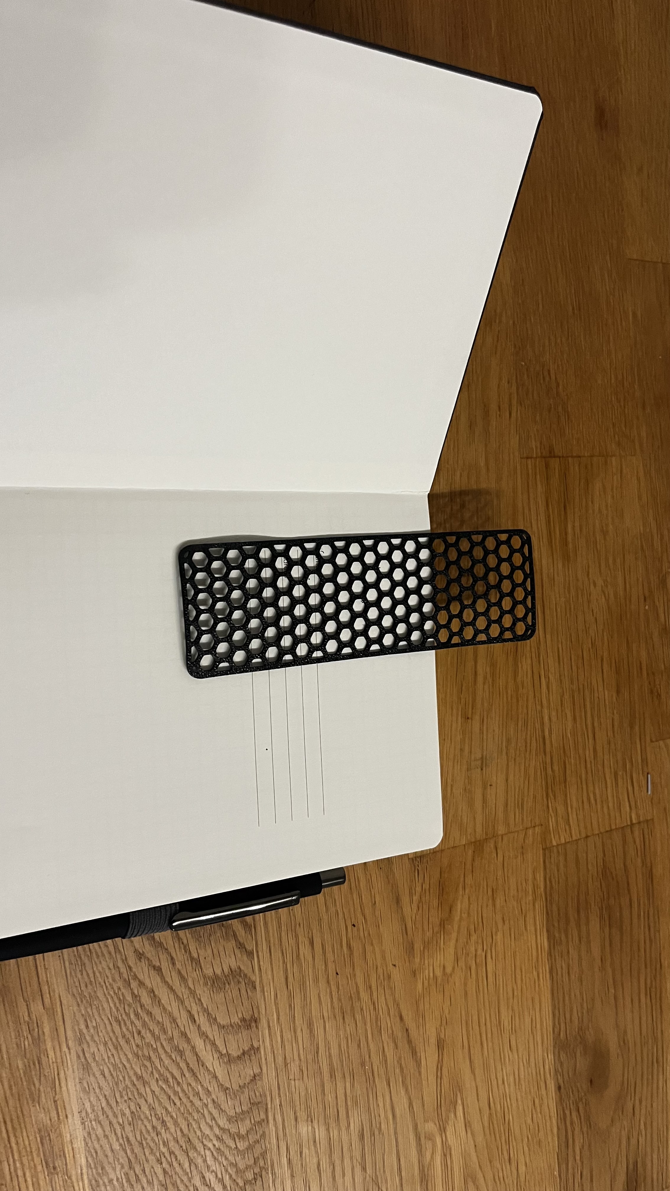 Hexagon Bookmark 43x140mm