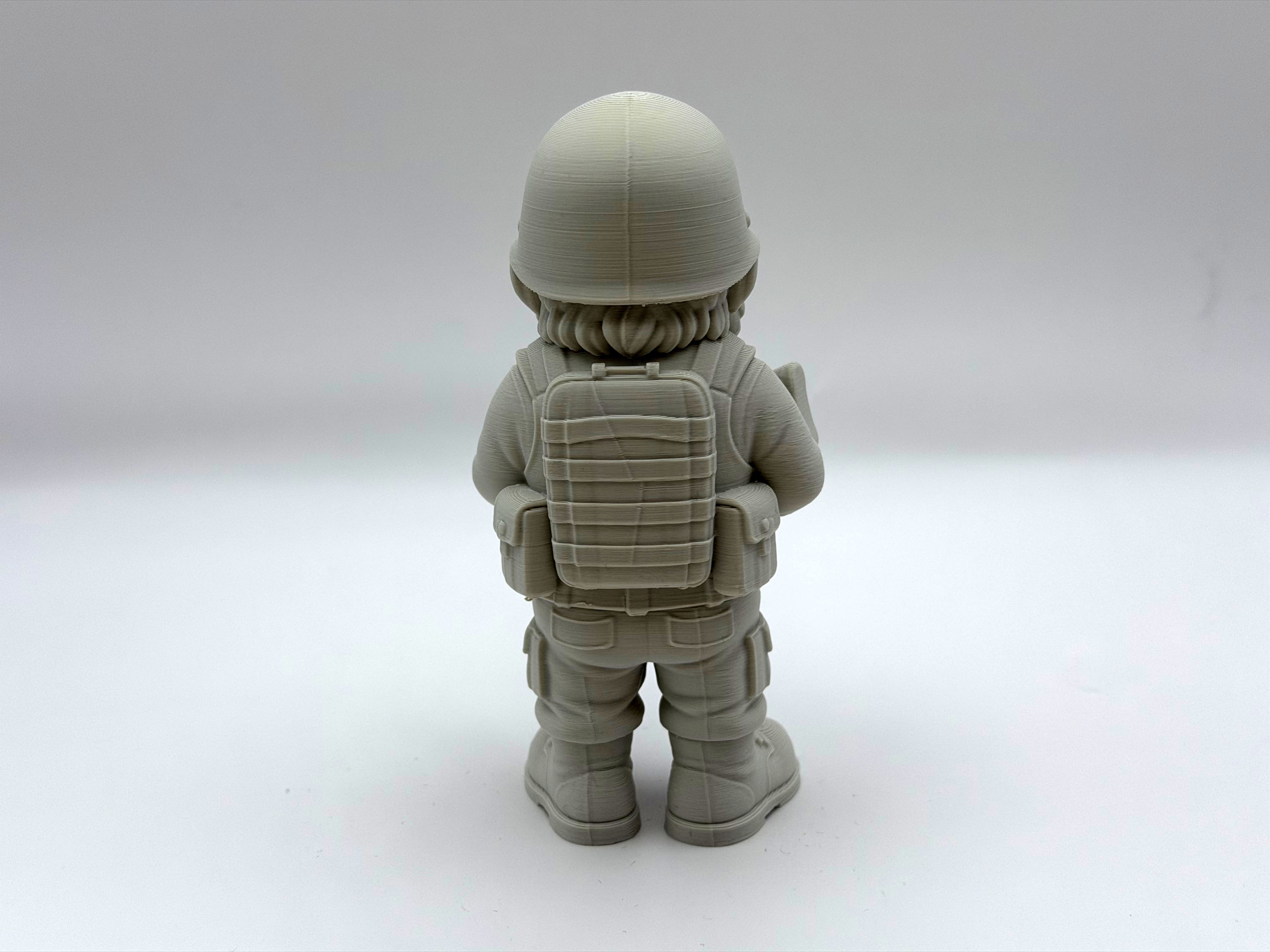 Miniatura 4 do modelo 3D Army Garden Gnome