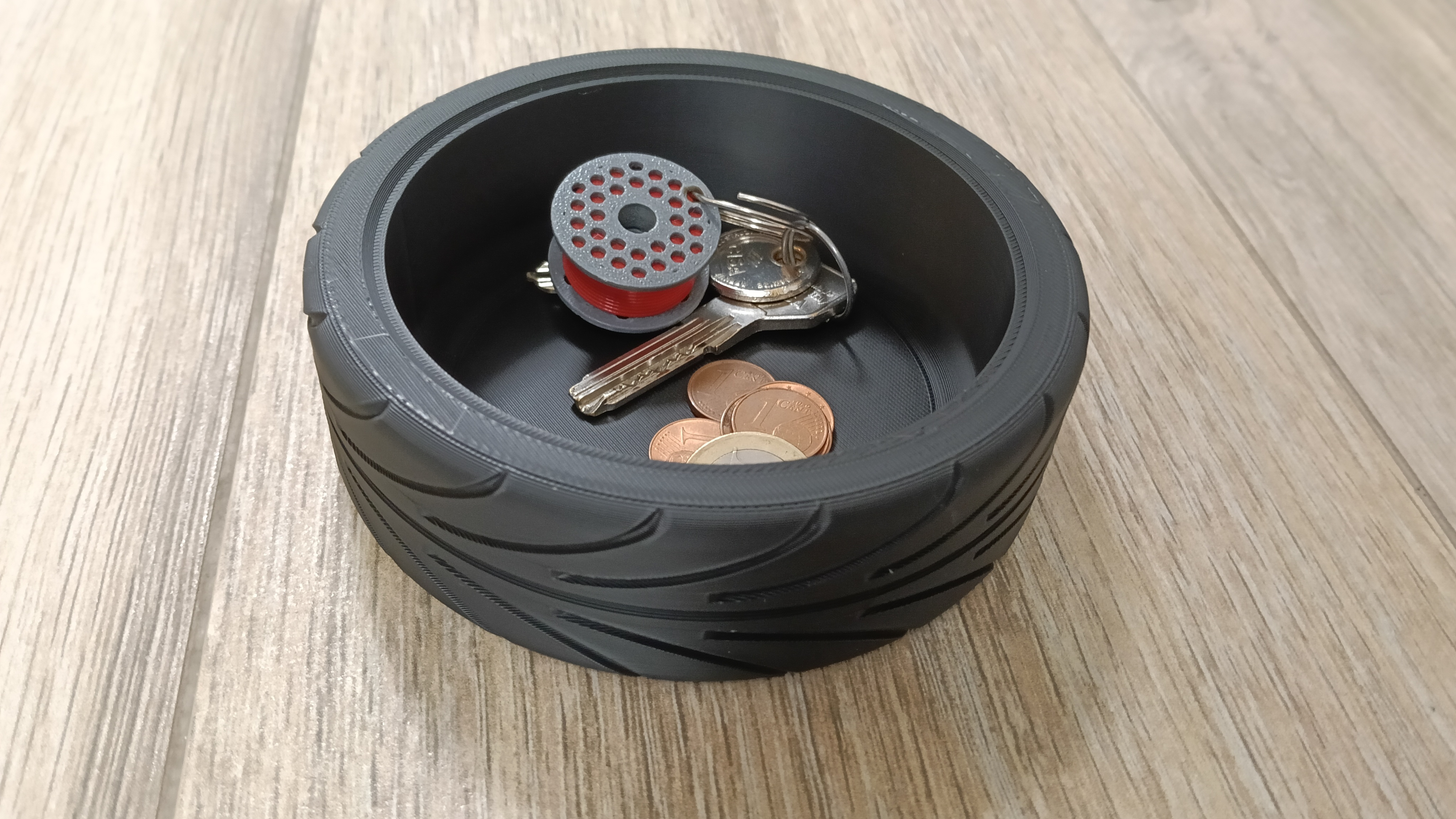 Valet tray auto tired
