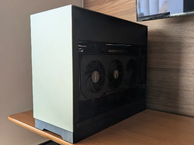 Lian Li A4 H2O 25mm Feet Frame for 120mm Fans