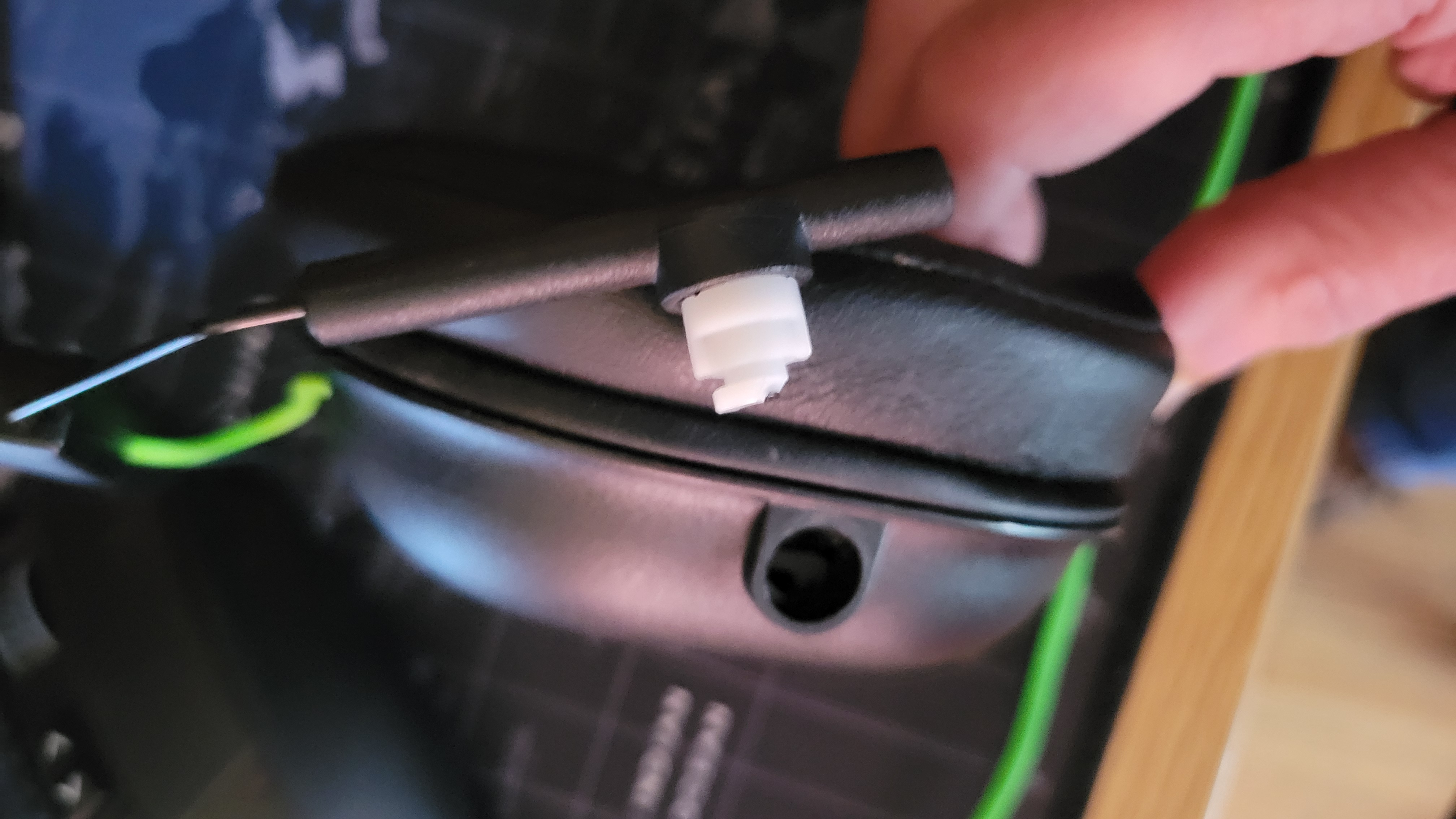 Razer BlackShark Ear Mount Fix