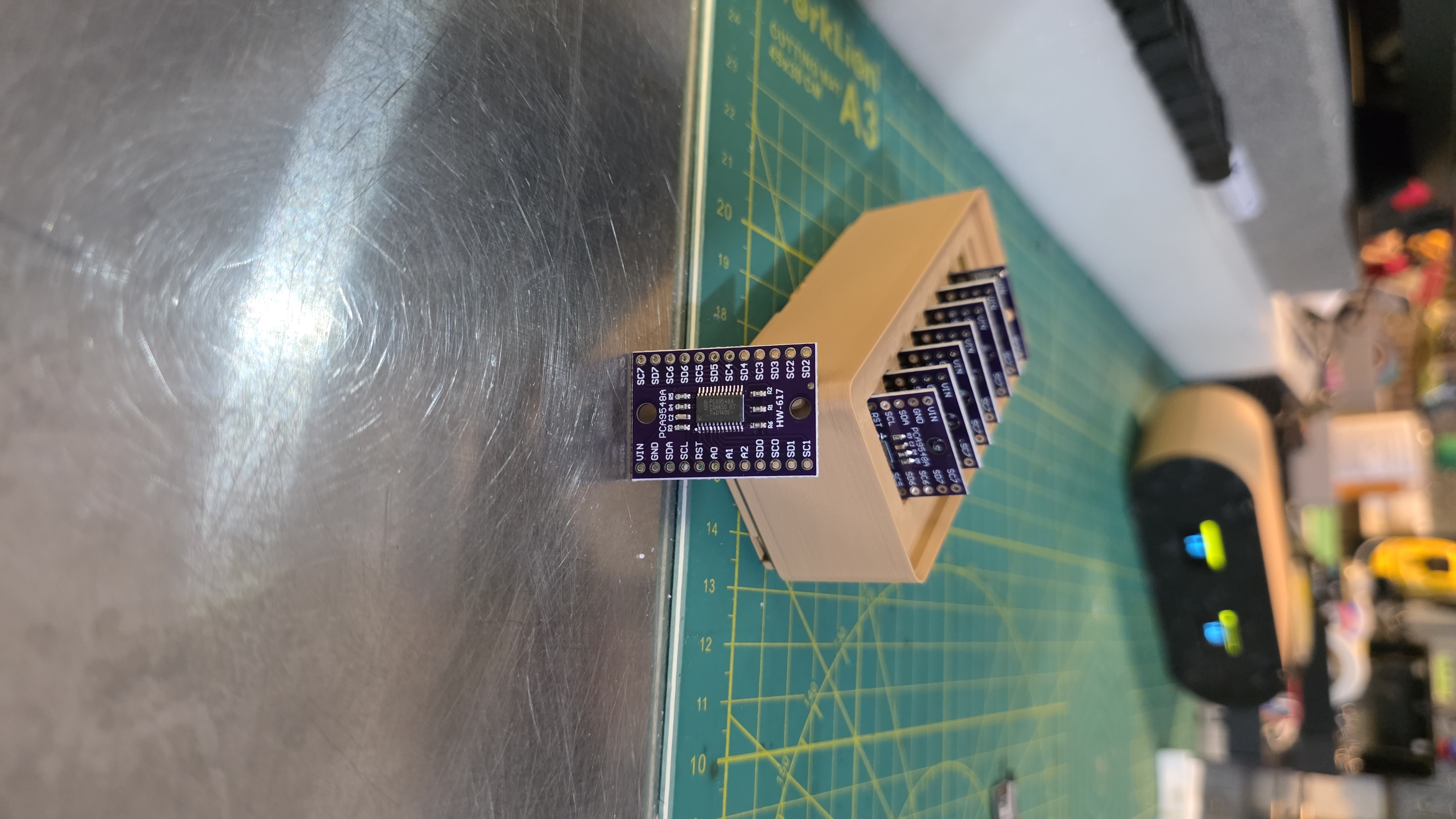 Gridfinity storage bin for 10x TCA9548A I2C multiplexer