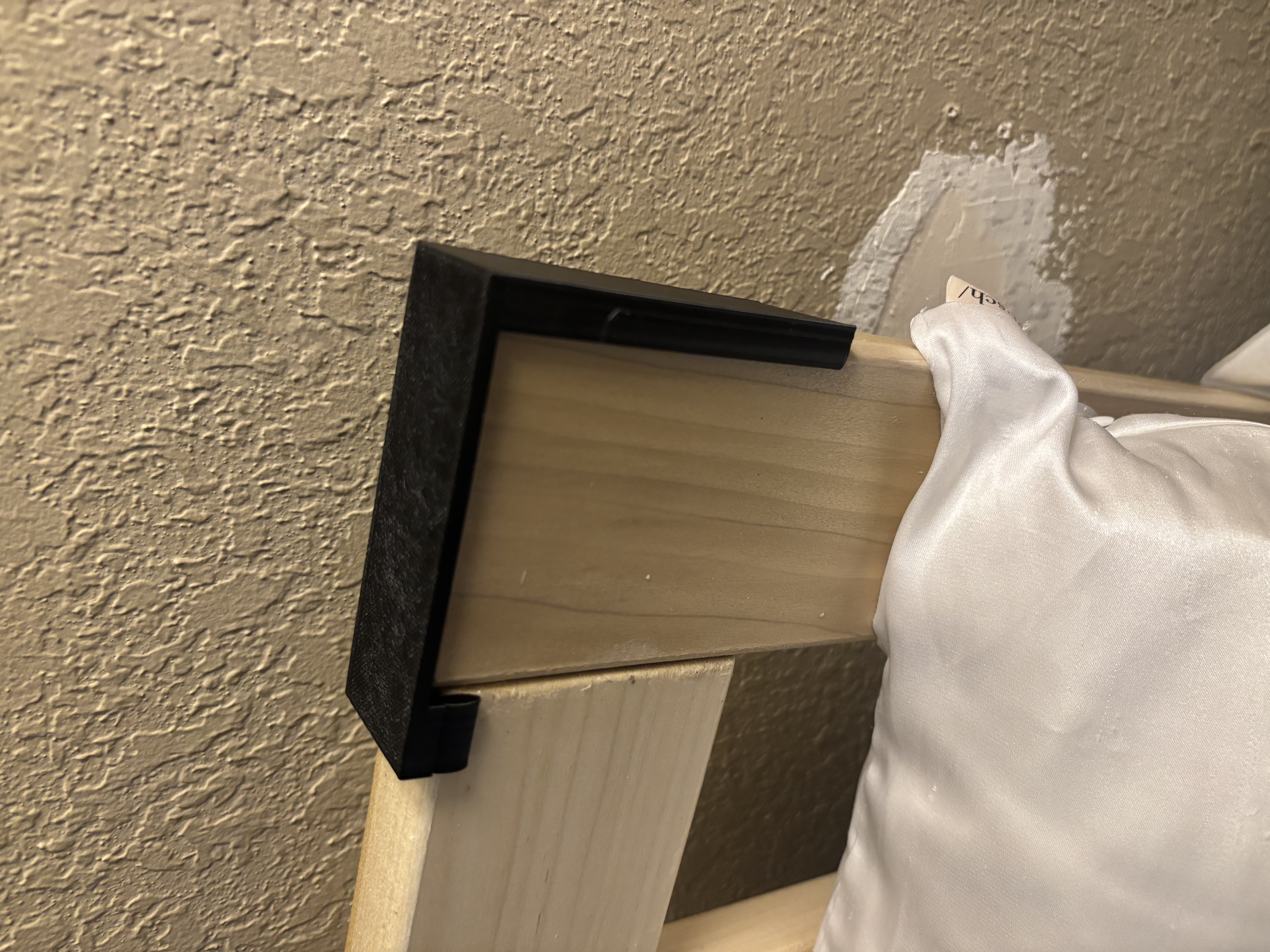 KD Frames Charleston/Lexington Headboard Corner Snap Bracket