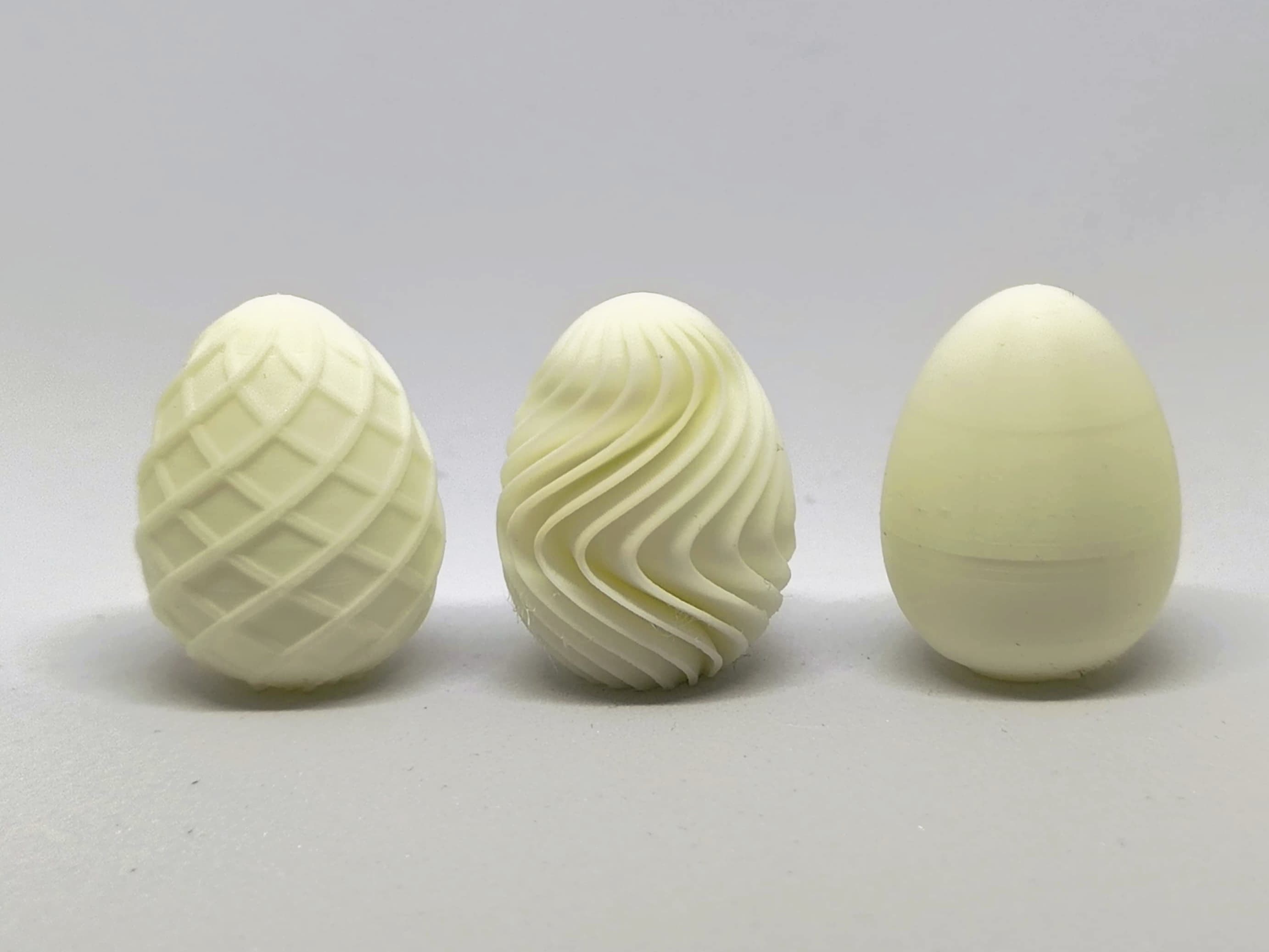 Miniatura 2 do modelo 3D Modern Easter Egg Set
