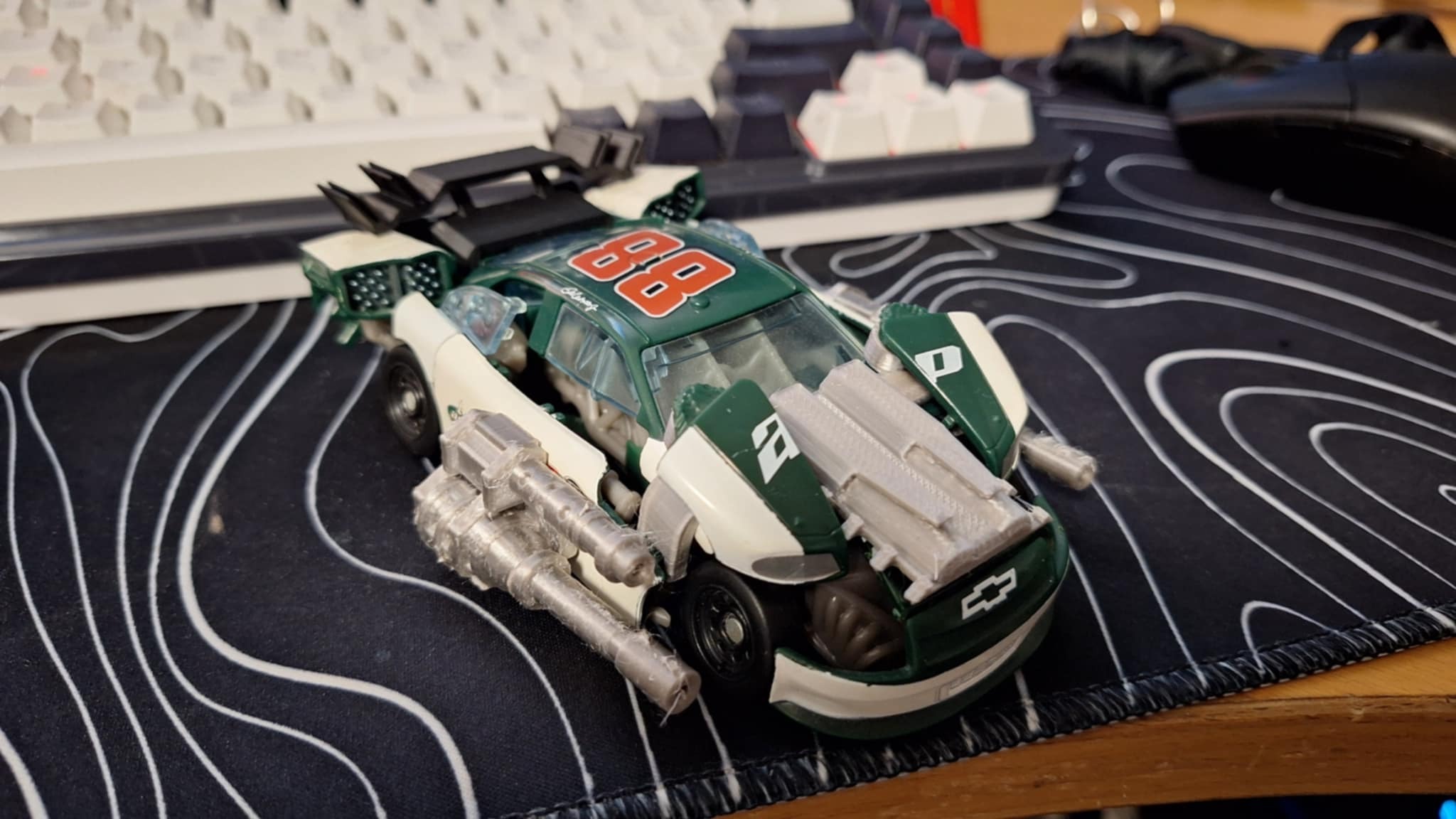 Transformers dotm roadbuster car upgrade