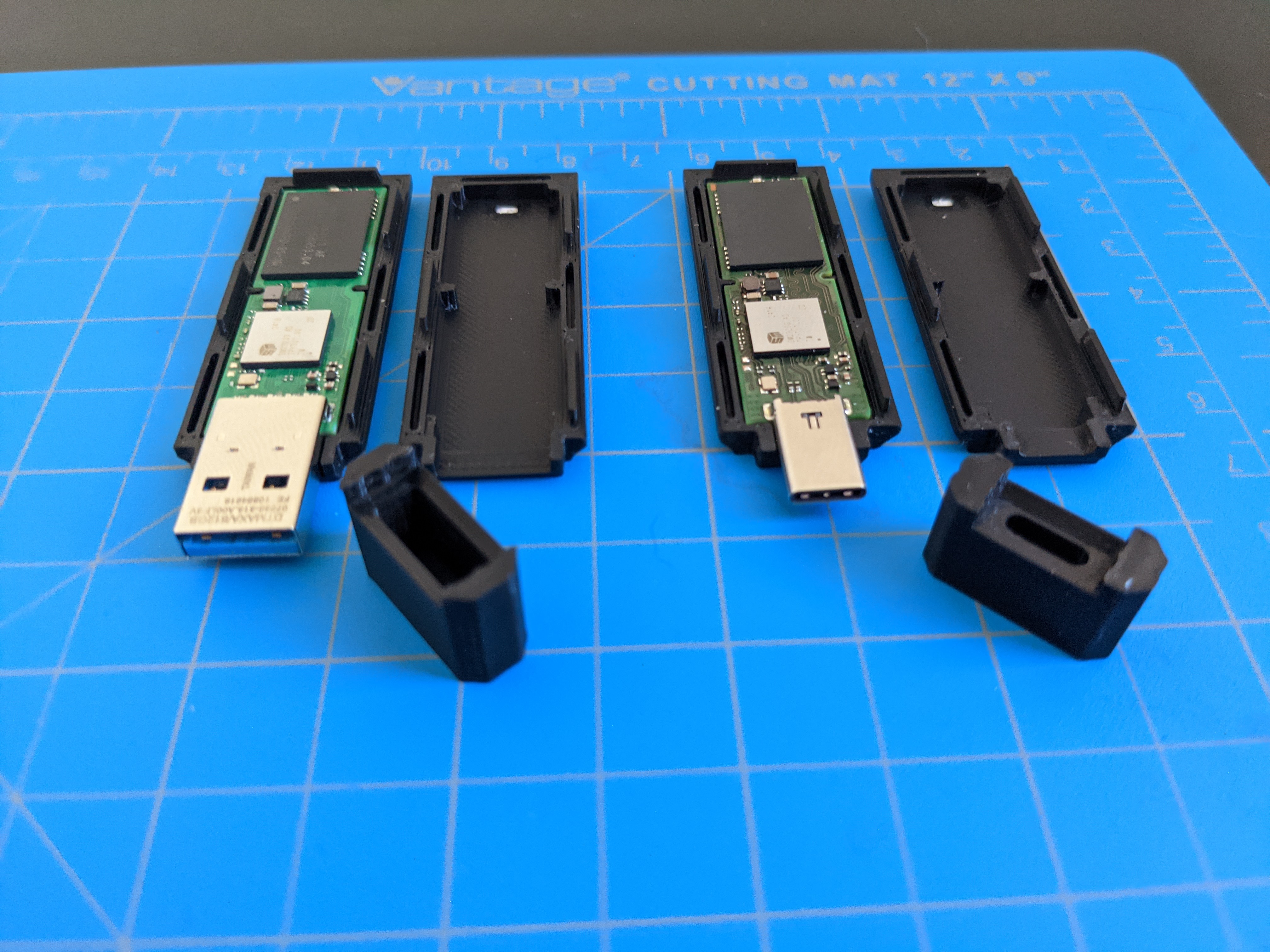 DataTraveler Max case USB-A and USB-C