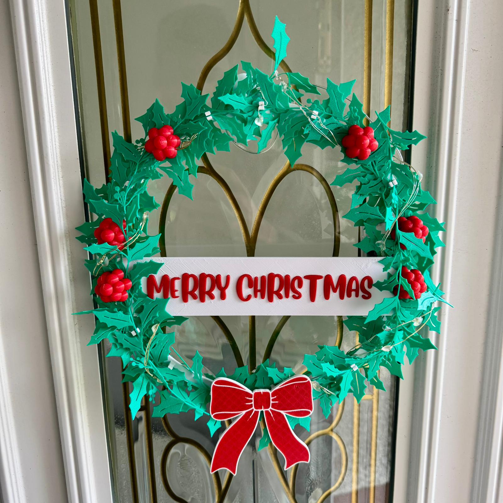 Click in assembly Christmas wreath Realistic