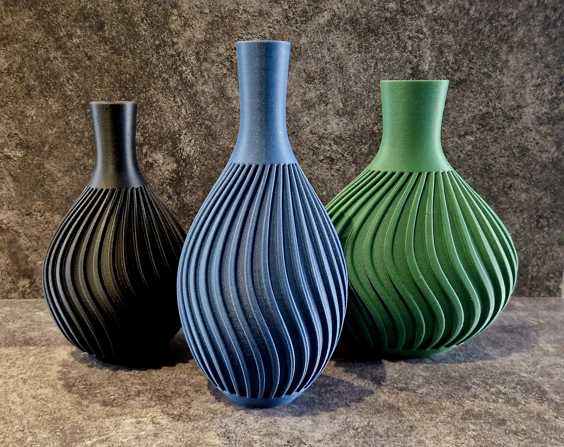 Elegant Wave Vase Set
