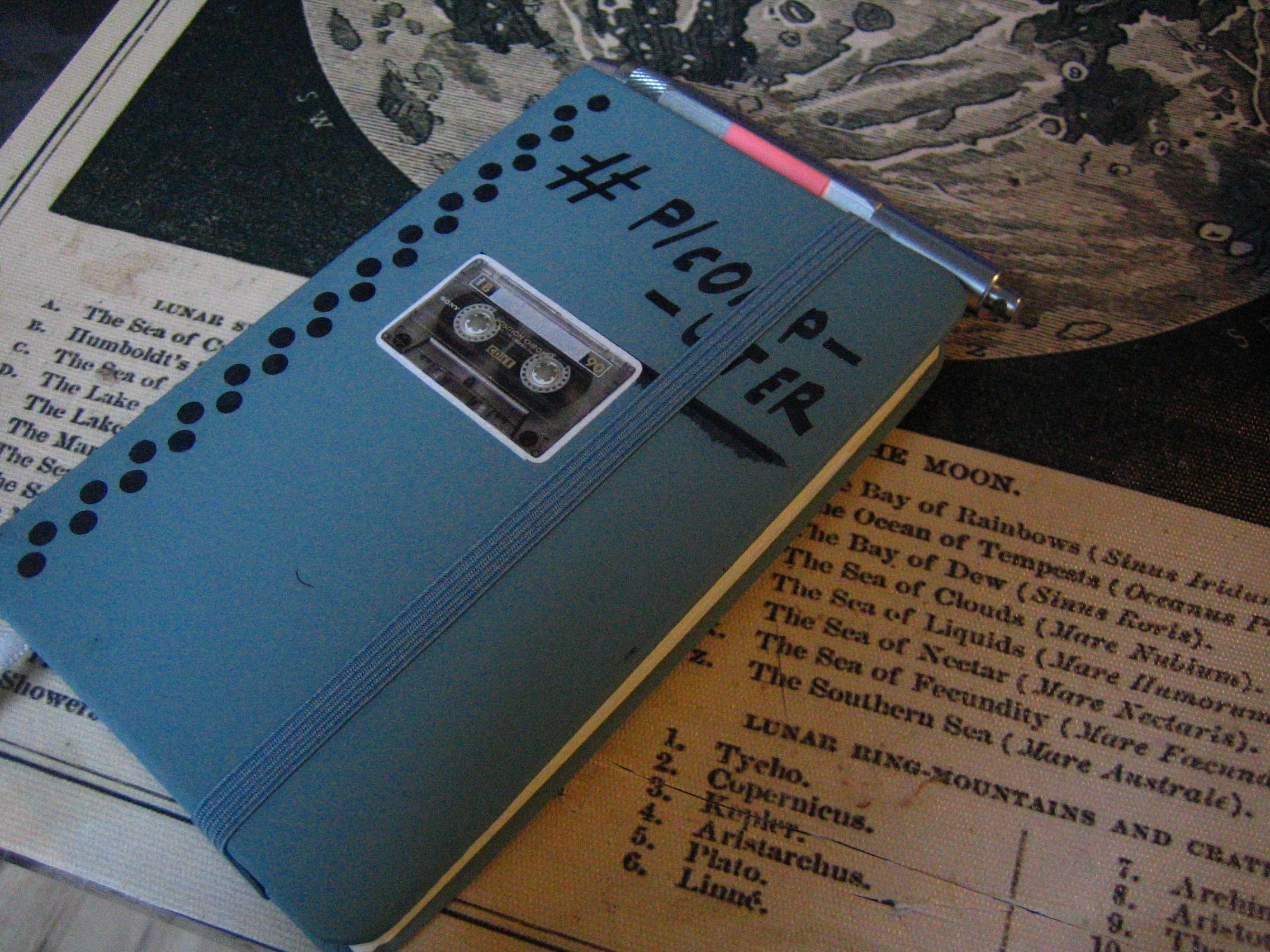 Notebook clip for Legami pencil