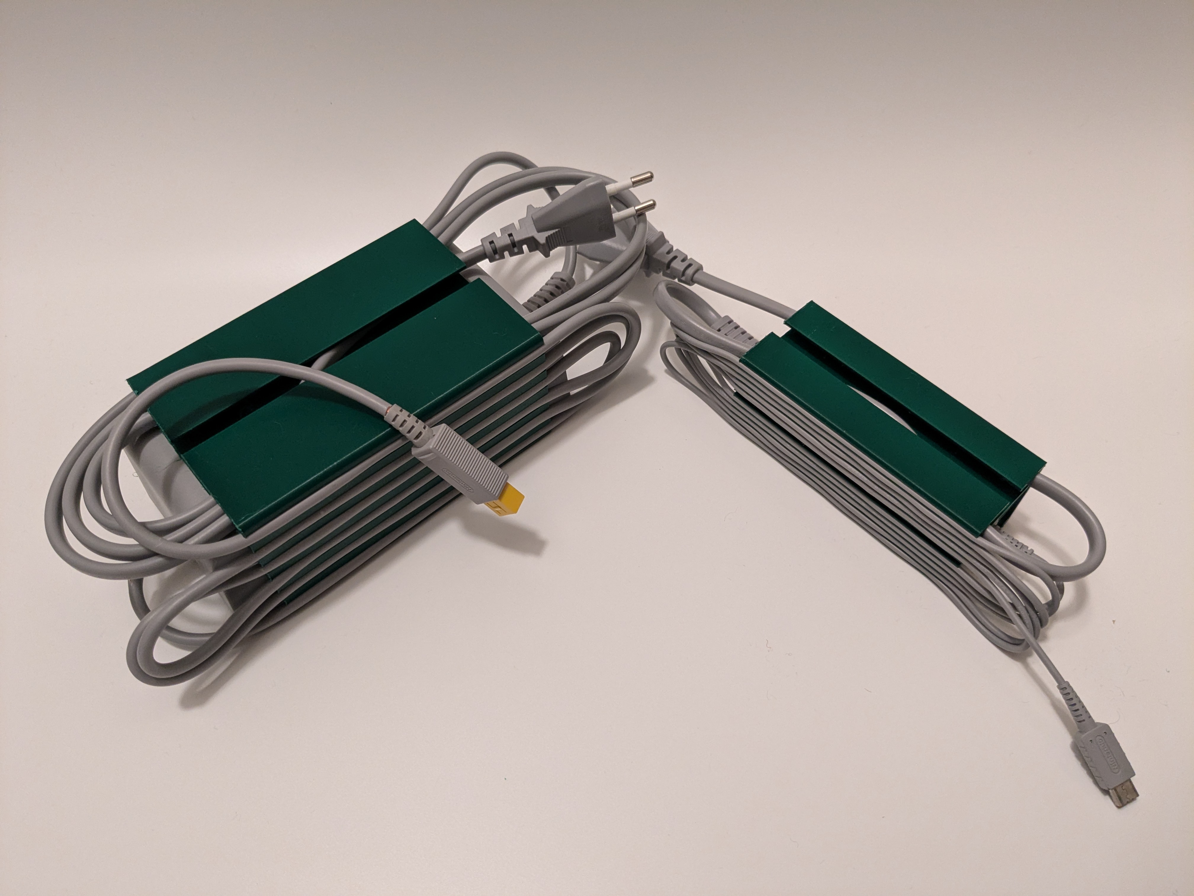 Wii U PSU cable manager (EUR)