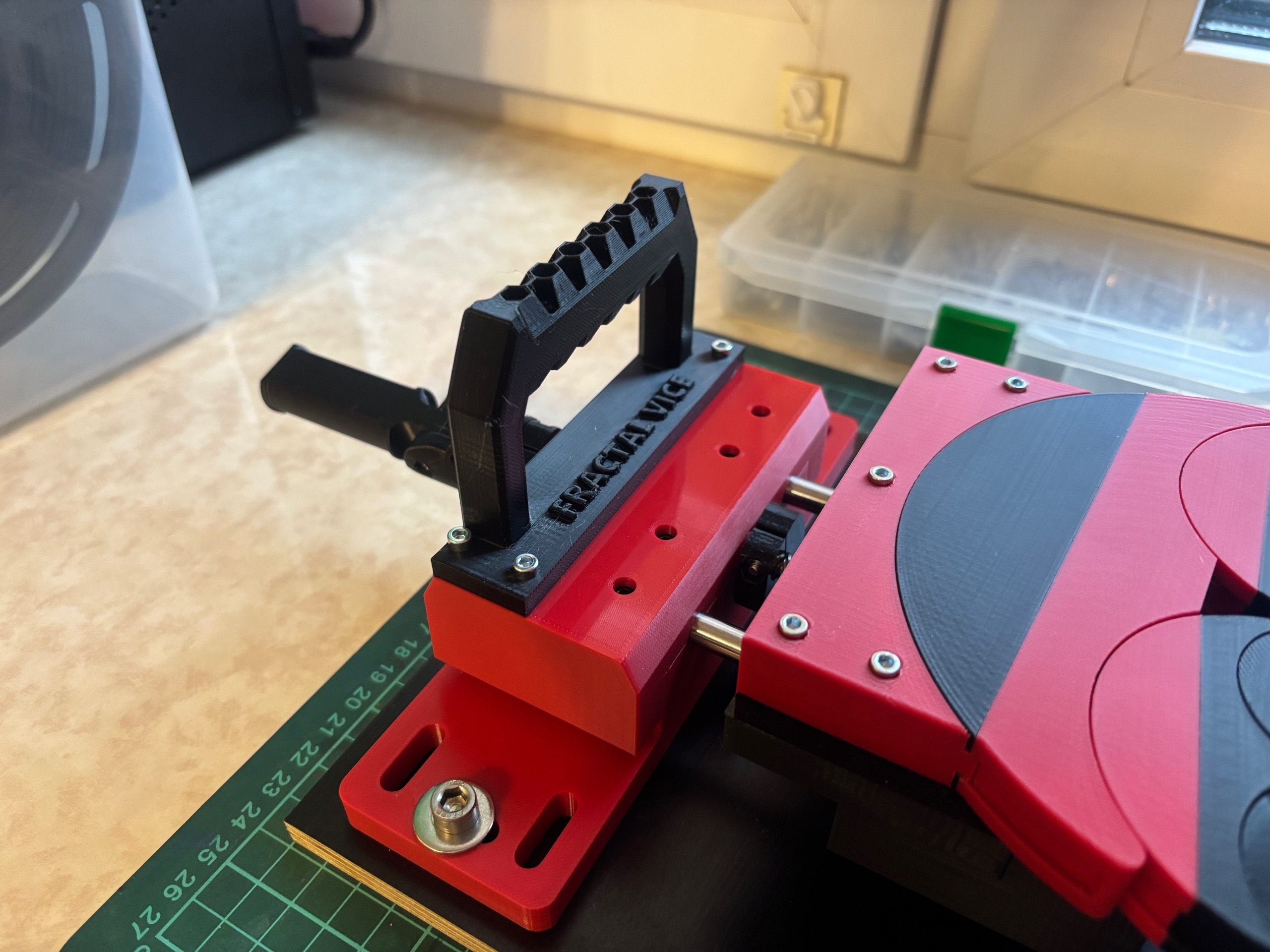 Handle for fractal vise 3D model thumbnail